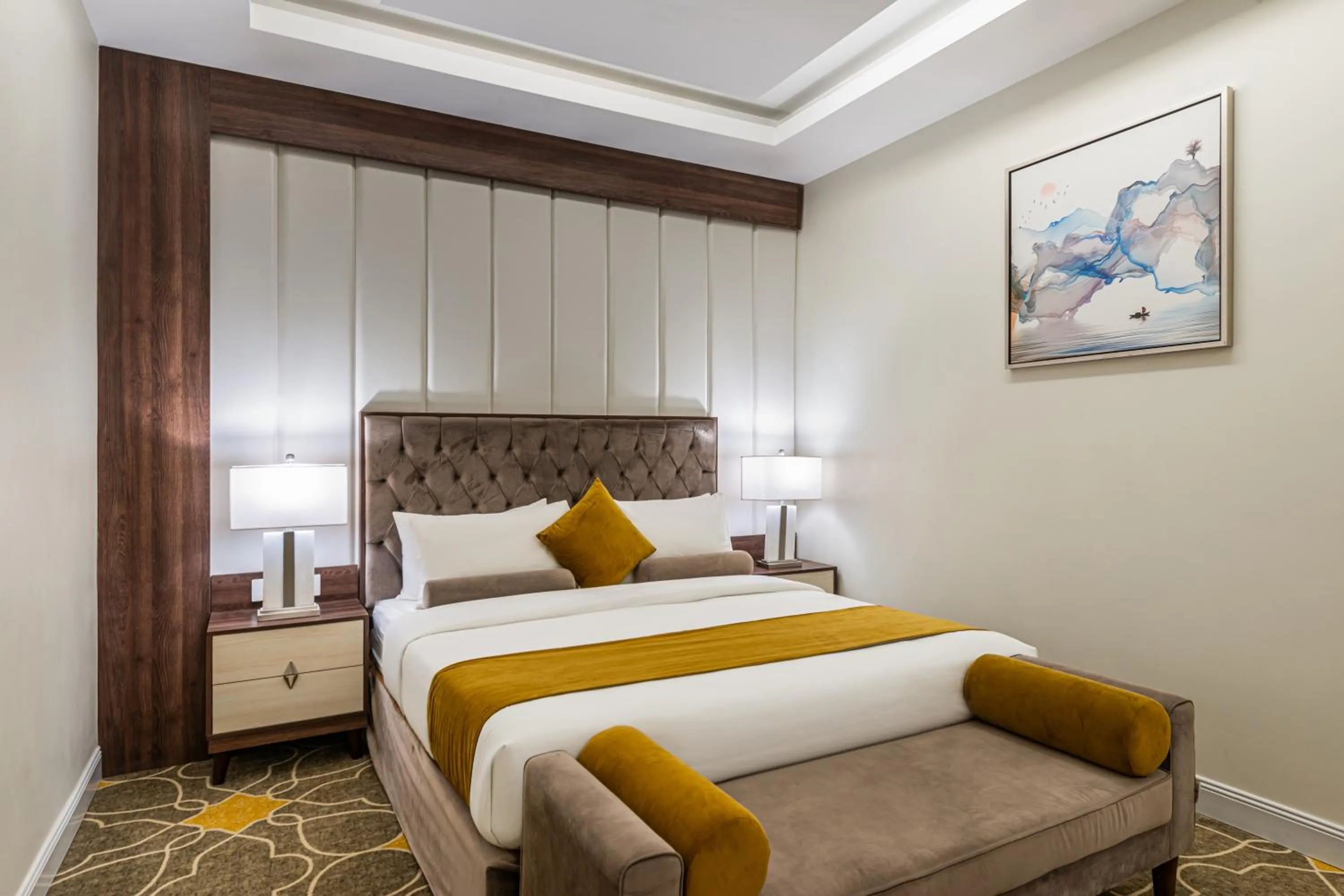 Bedroom, Bed in Garden Millennium Hotel