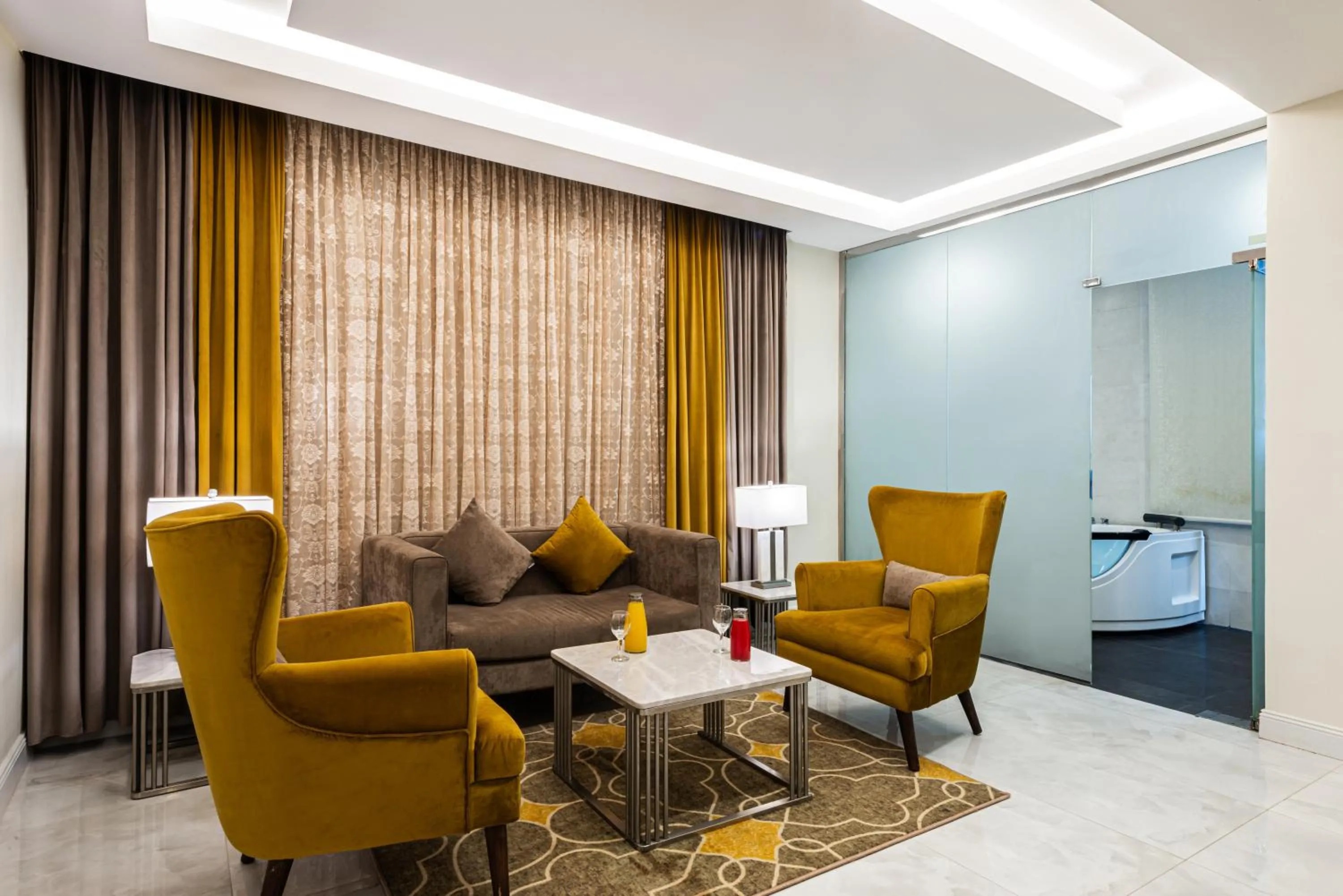 TV and multimedia in Garden Millennium Hotel