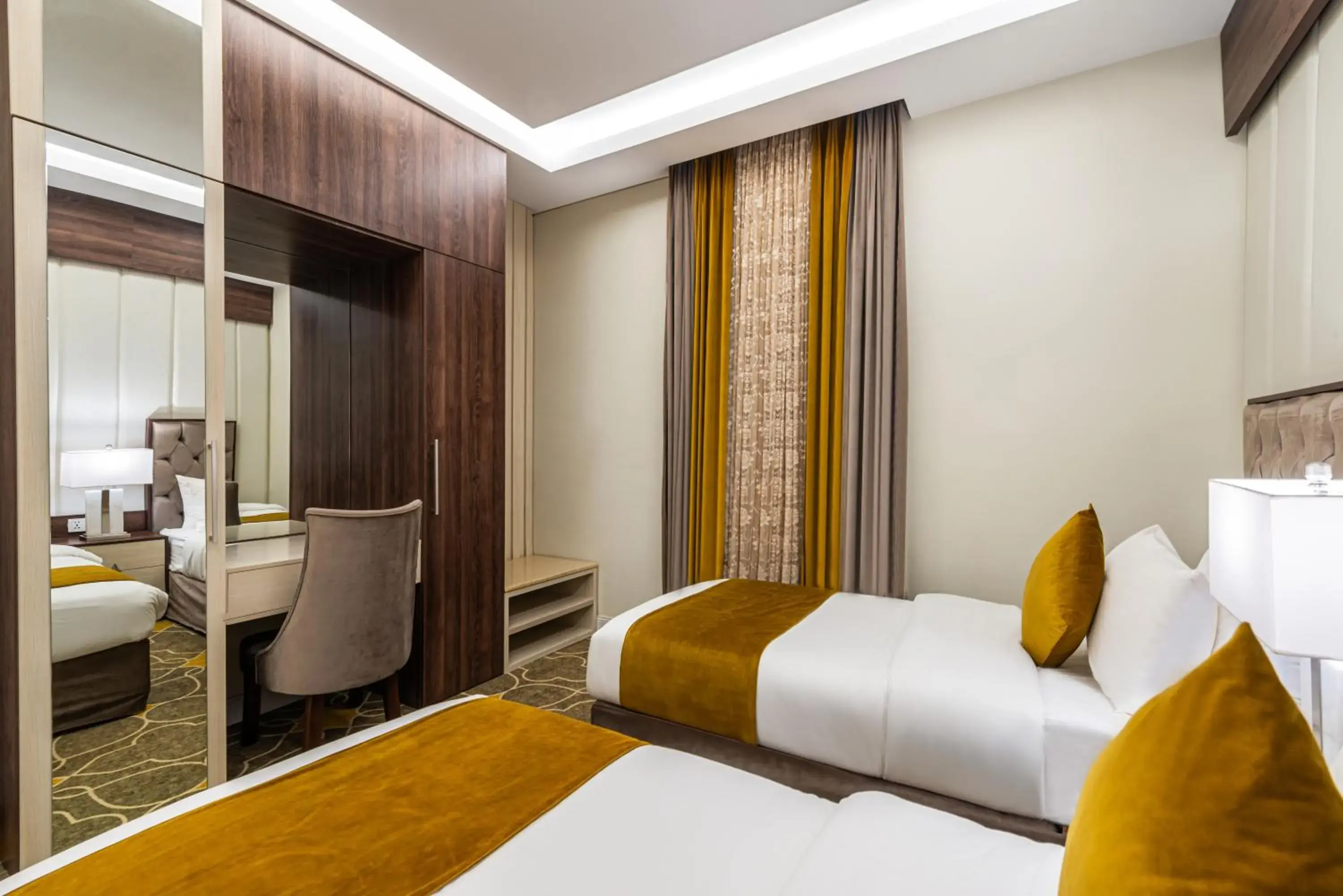 Three-Bedroom Suite in Garden Millennium Hotel Three-Bedroom Suite in Garden Millennium Hotel