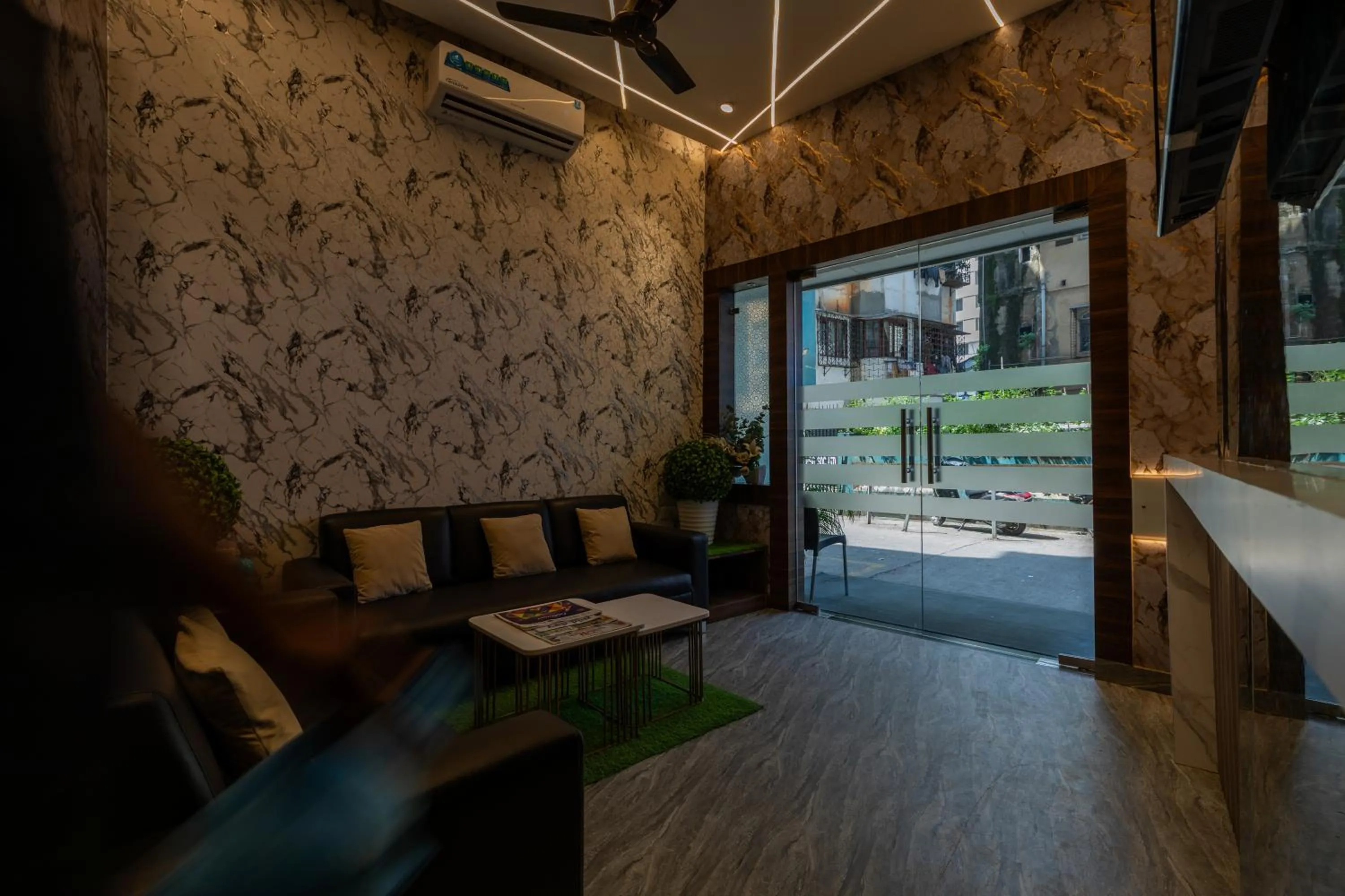 Lobby or reception in Hotel Jodiya - Near CST