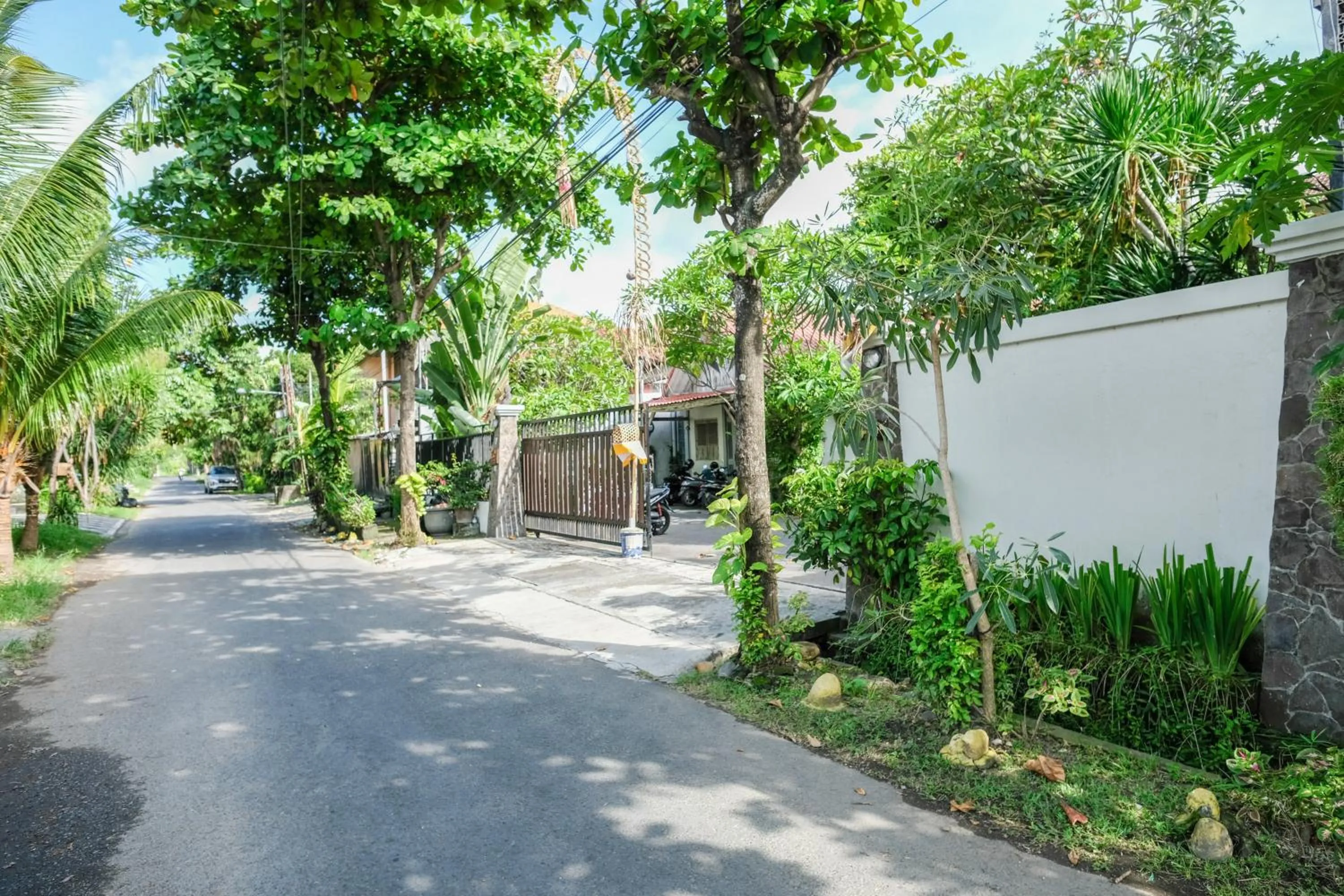 Facade/entrance in Urbanview Hotel Wayan Mansion