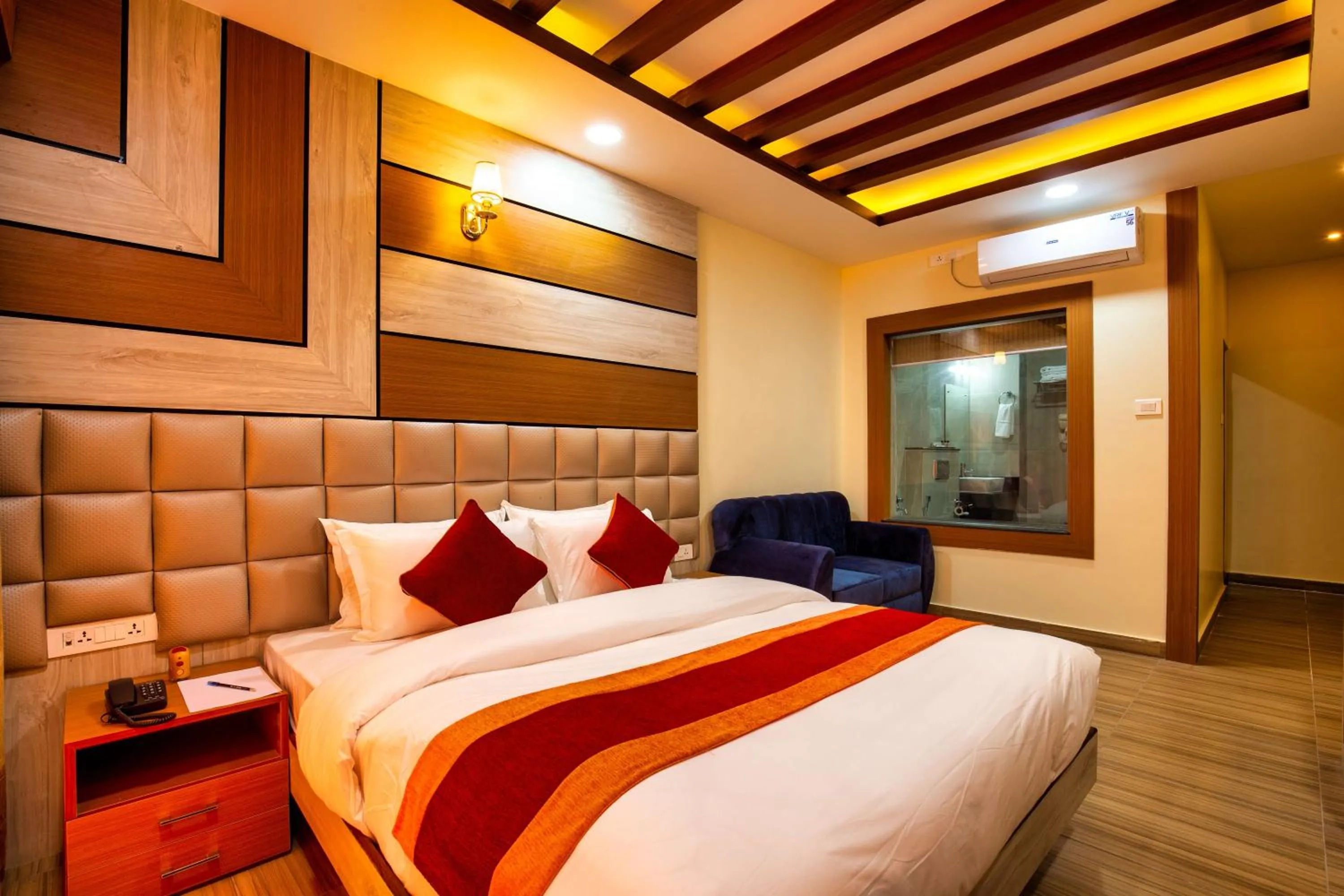 Bed in Chitwan Midtown Hotel