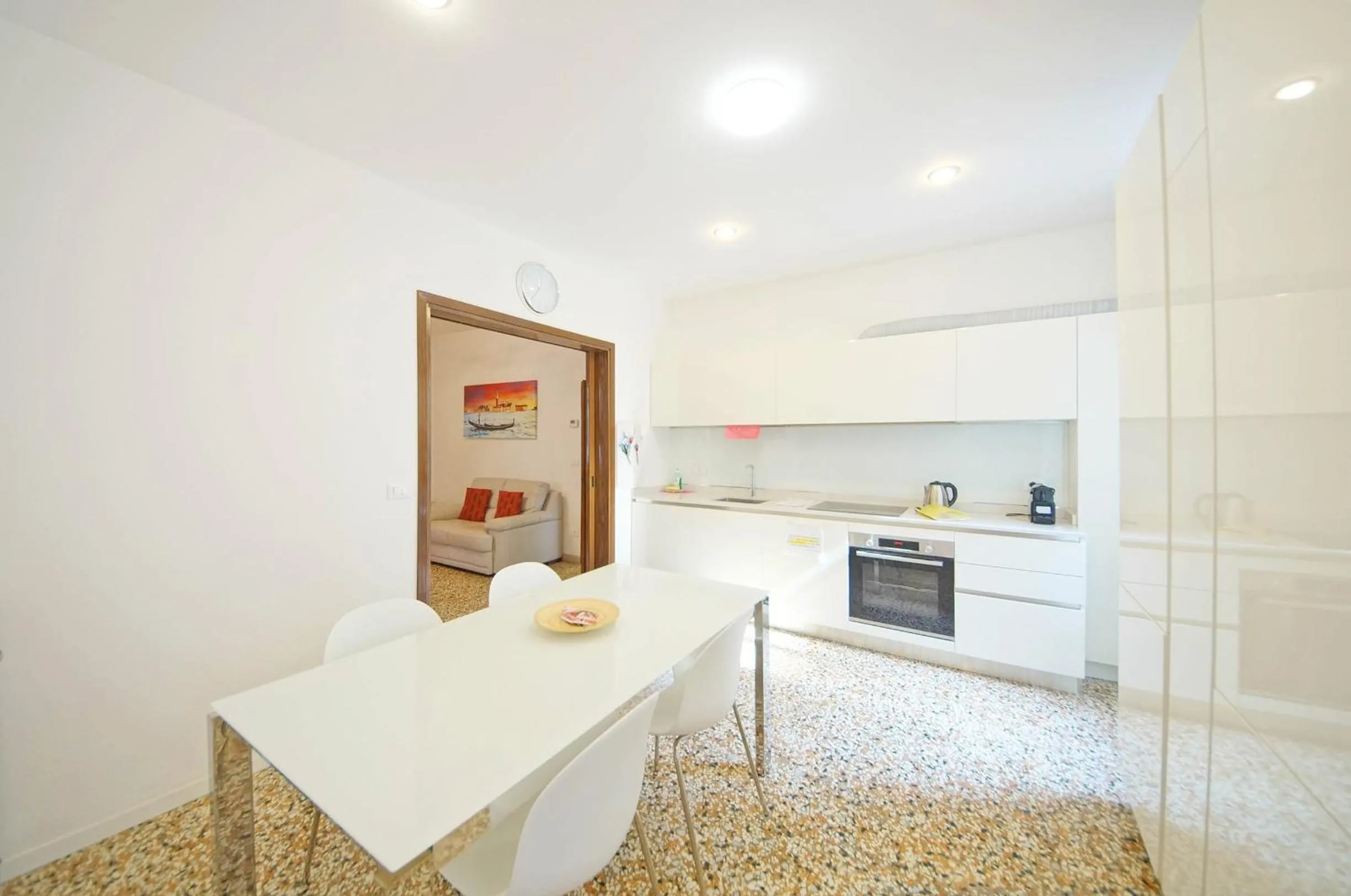 Kitchen or kitchenette in DolceVita Apartments N 496