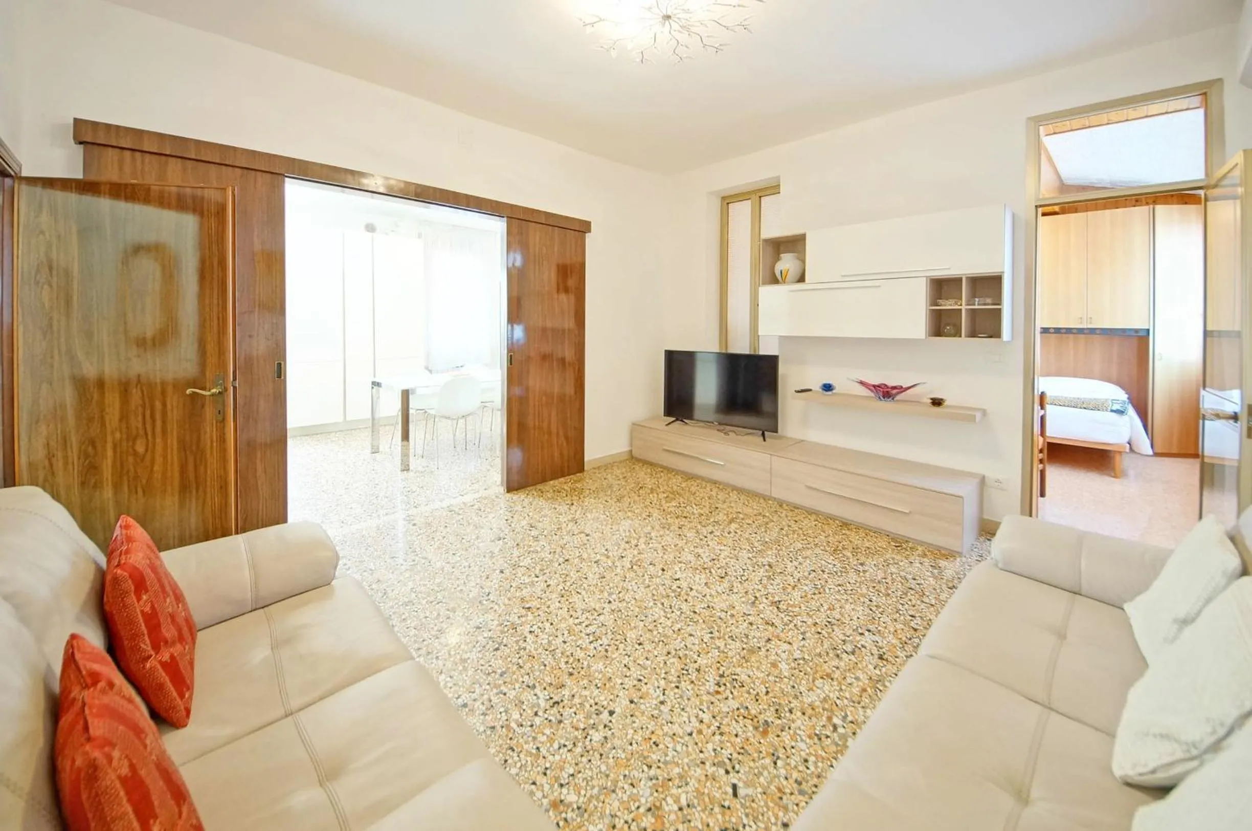 Seating area in DolceVita Apartments N 496