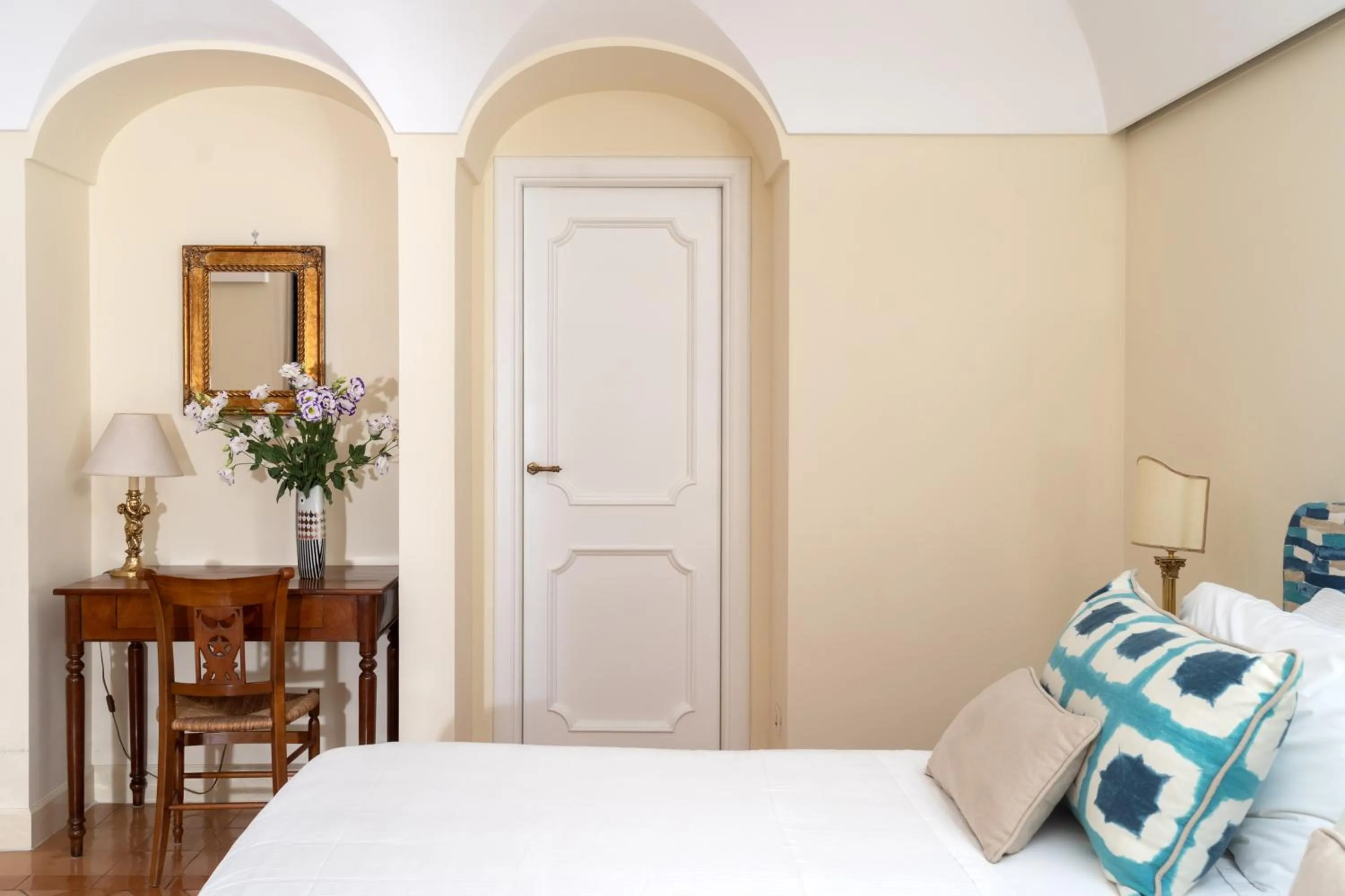 Bed in Hotel Punta Regina