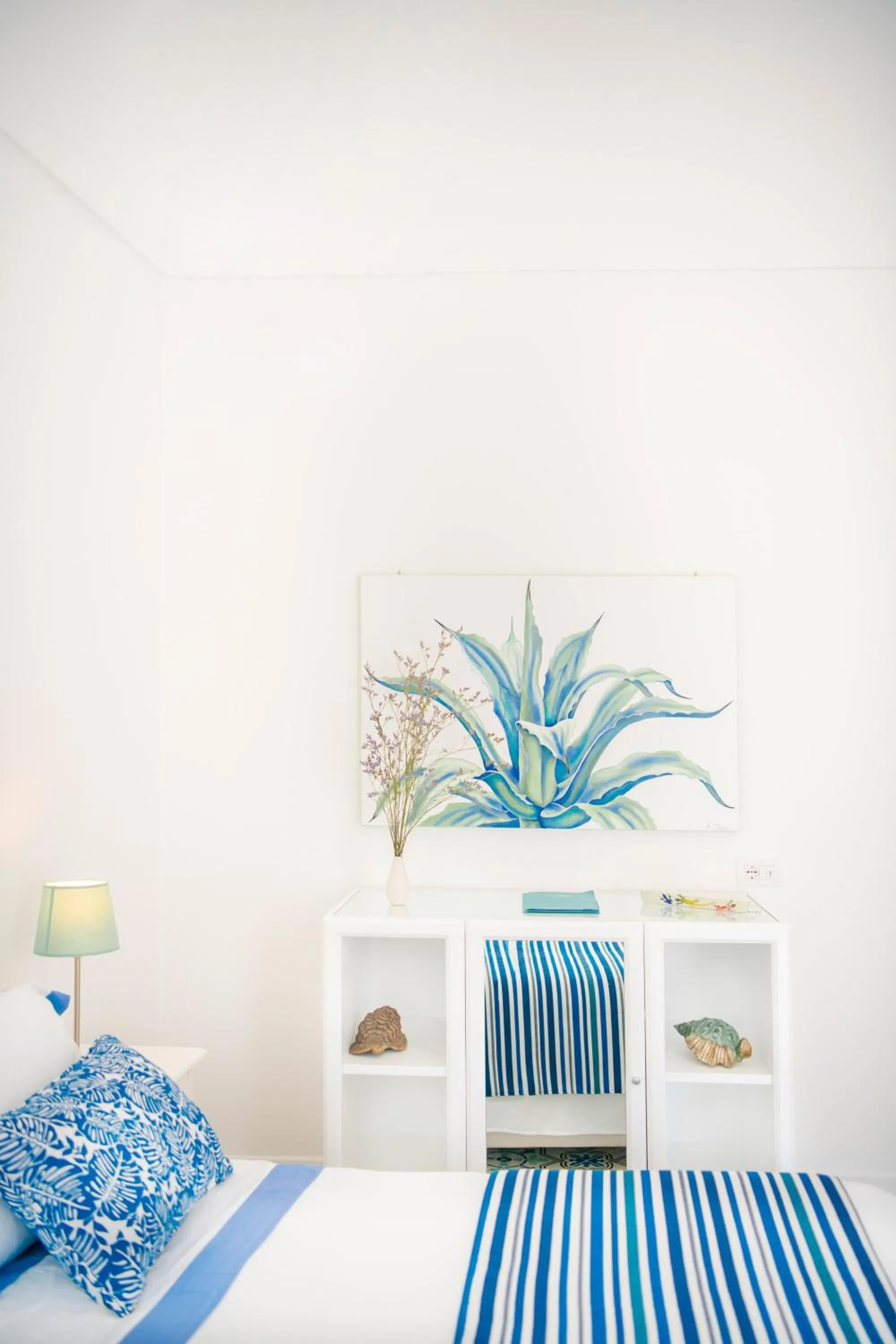 Bedroom, Bed in Hotel Punta Regina