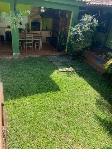 Pousada Casa de mãe aconchegante com piscina próximo à praia