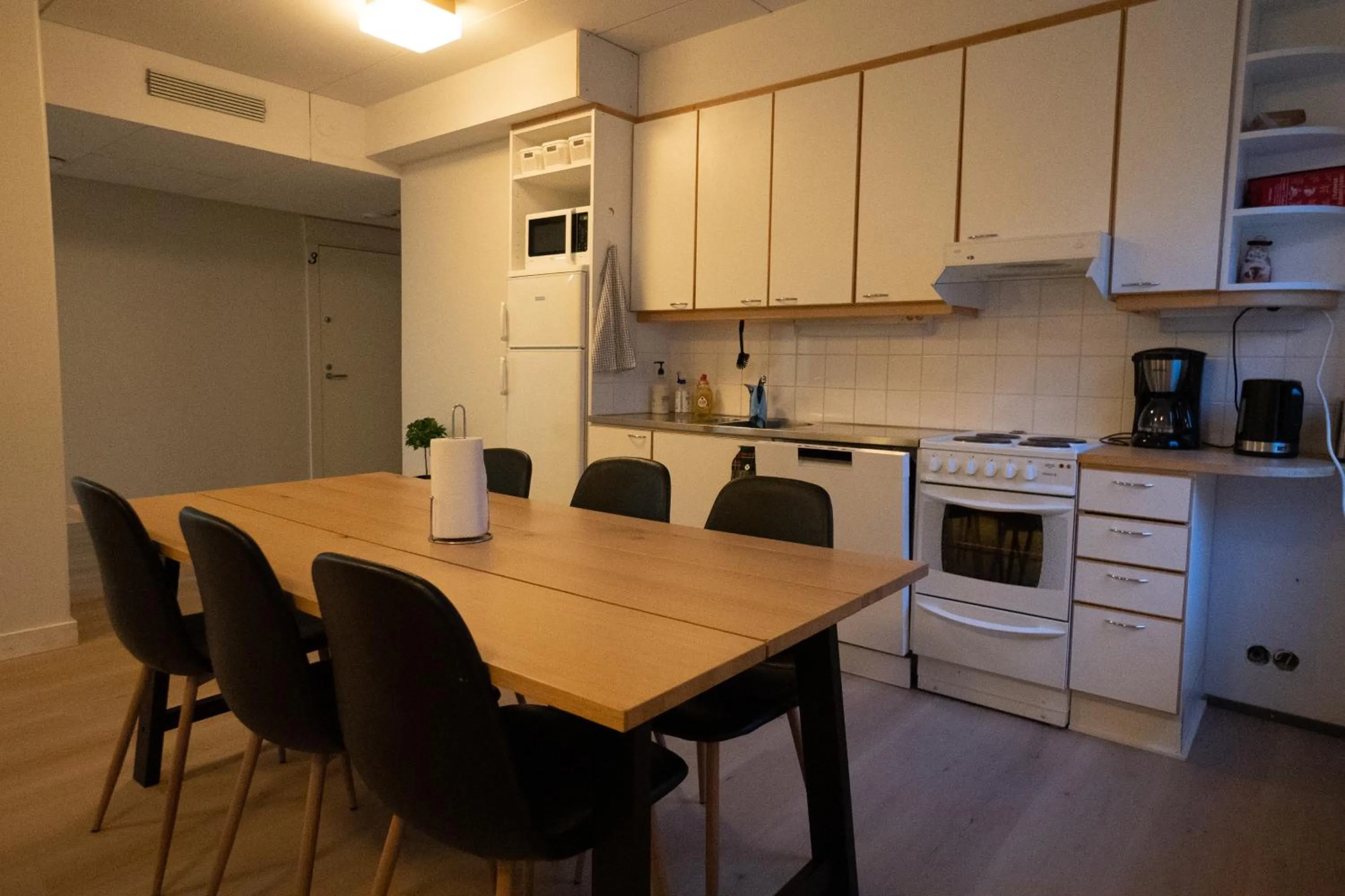 Kitchen or kitchenette in Koivikko Lifestyle Center