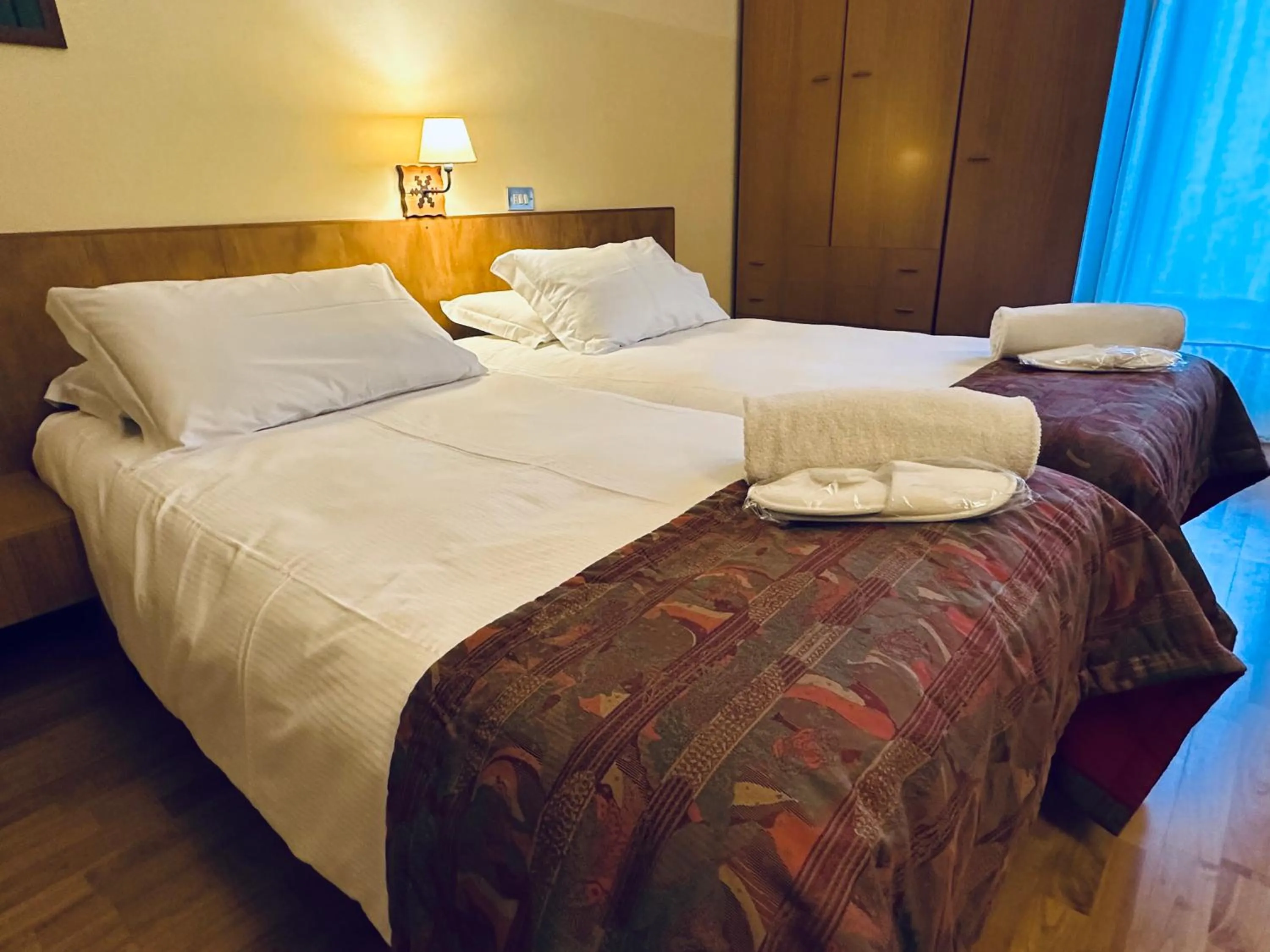 Bedroom, Bed in Centrale