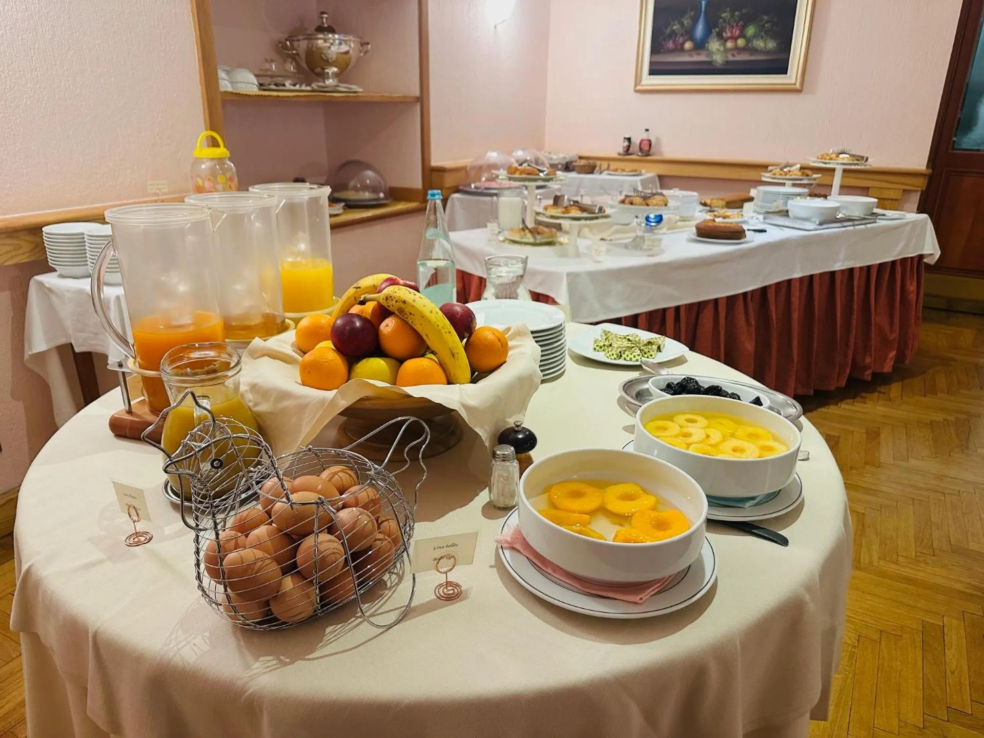 Continental breakfast in Centrale