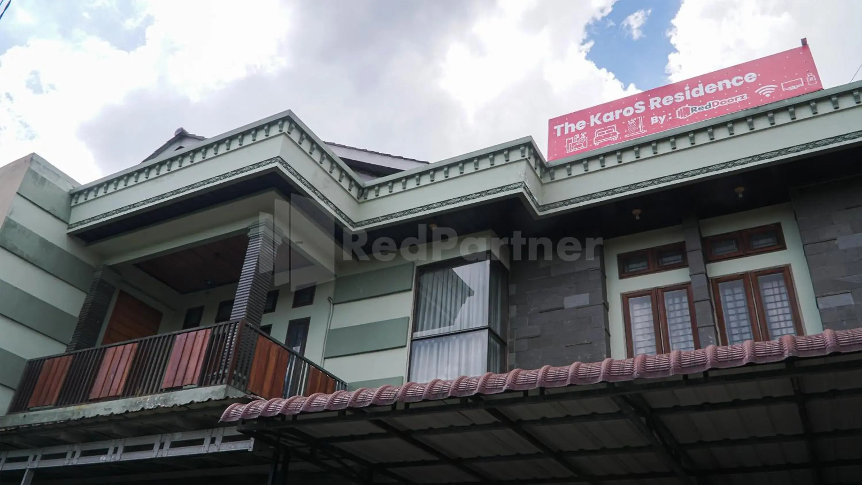 Property building in The Karo's Residence Mitra RedDoorz Property building in The Karo's Residence Mitra RedDoorz
