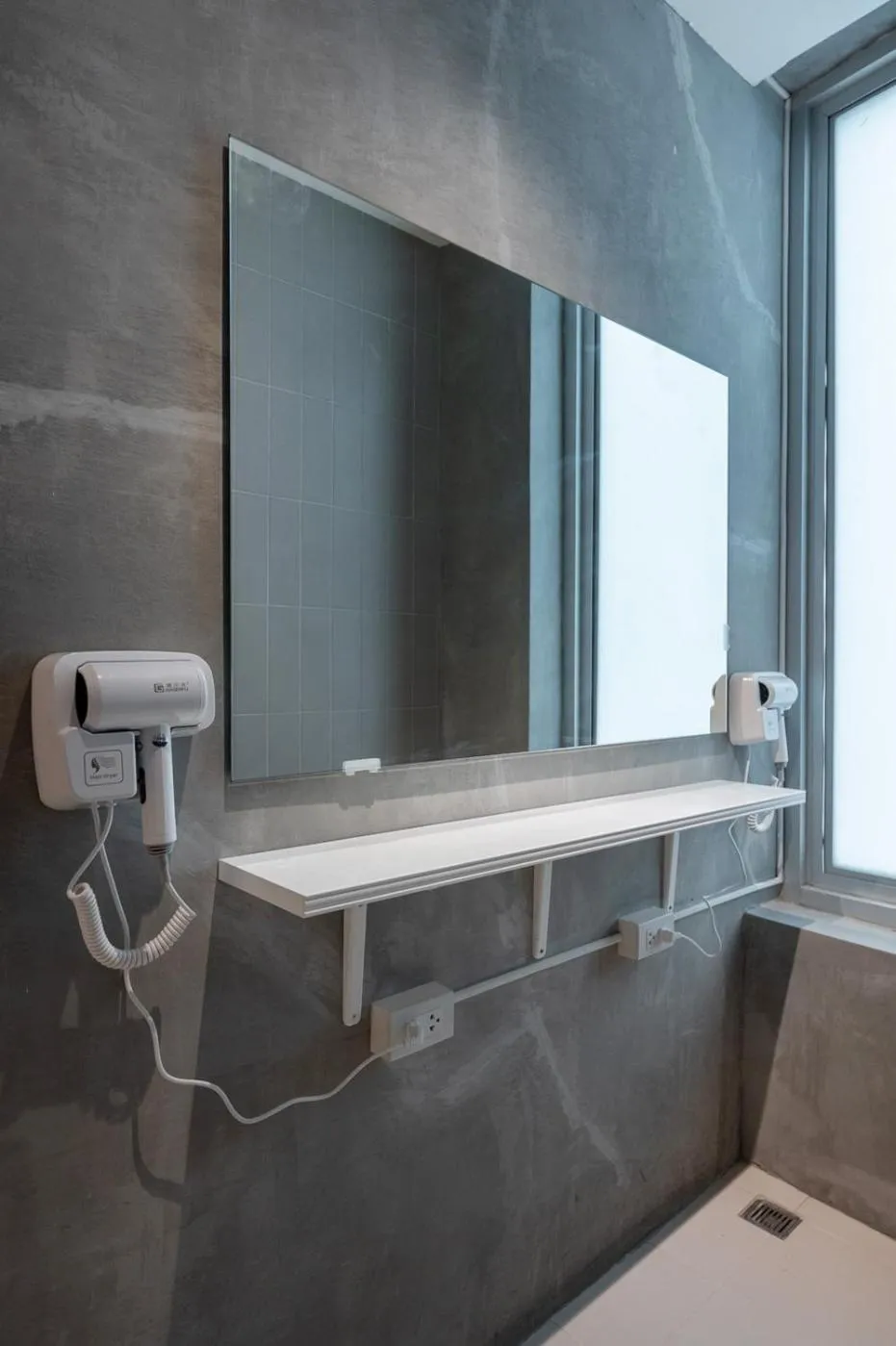 Bathroom in Nidhra Boutique Hotel Bangkok Sukhumvit