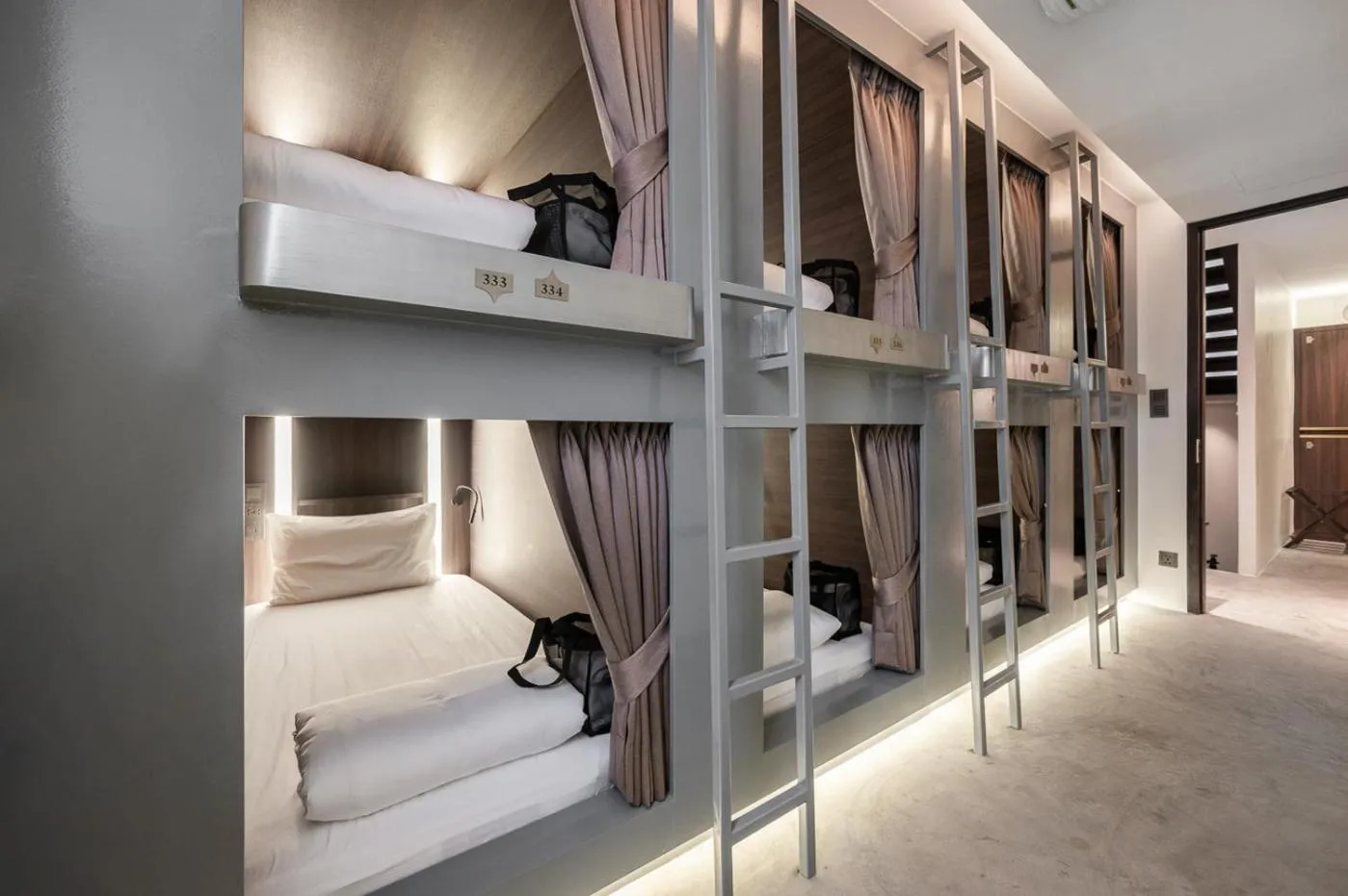 bunk bed in Nidhra Boutique Hotel Bangkok Sukhumvit