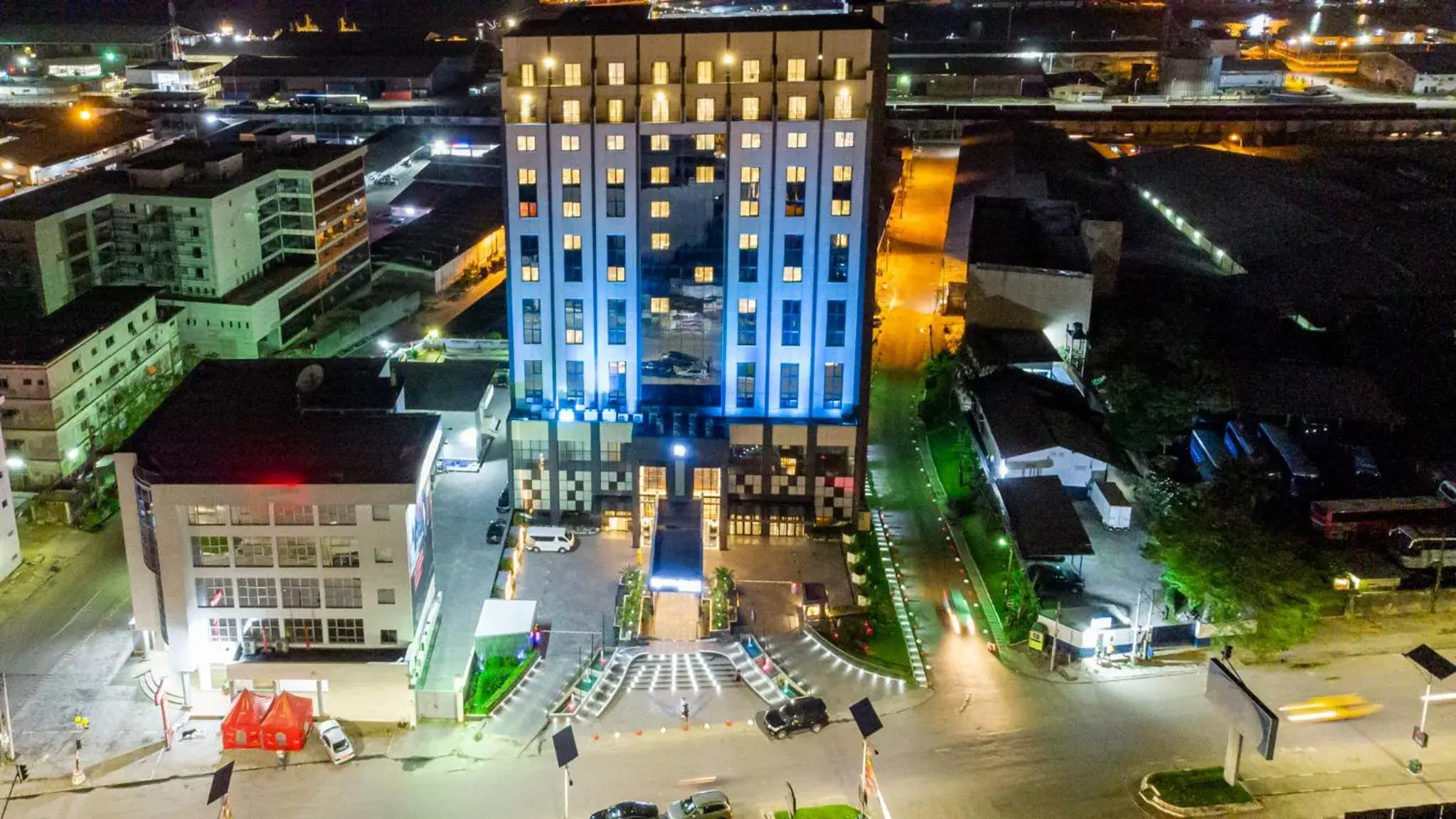 Property building in Krystal Palace Douala Property building in Krystal Palace Douala