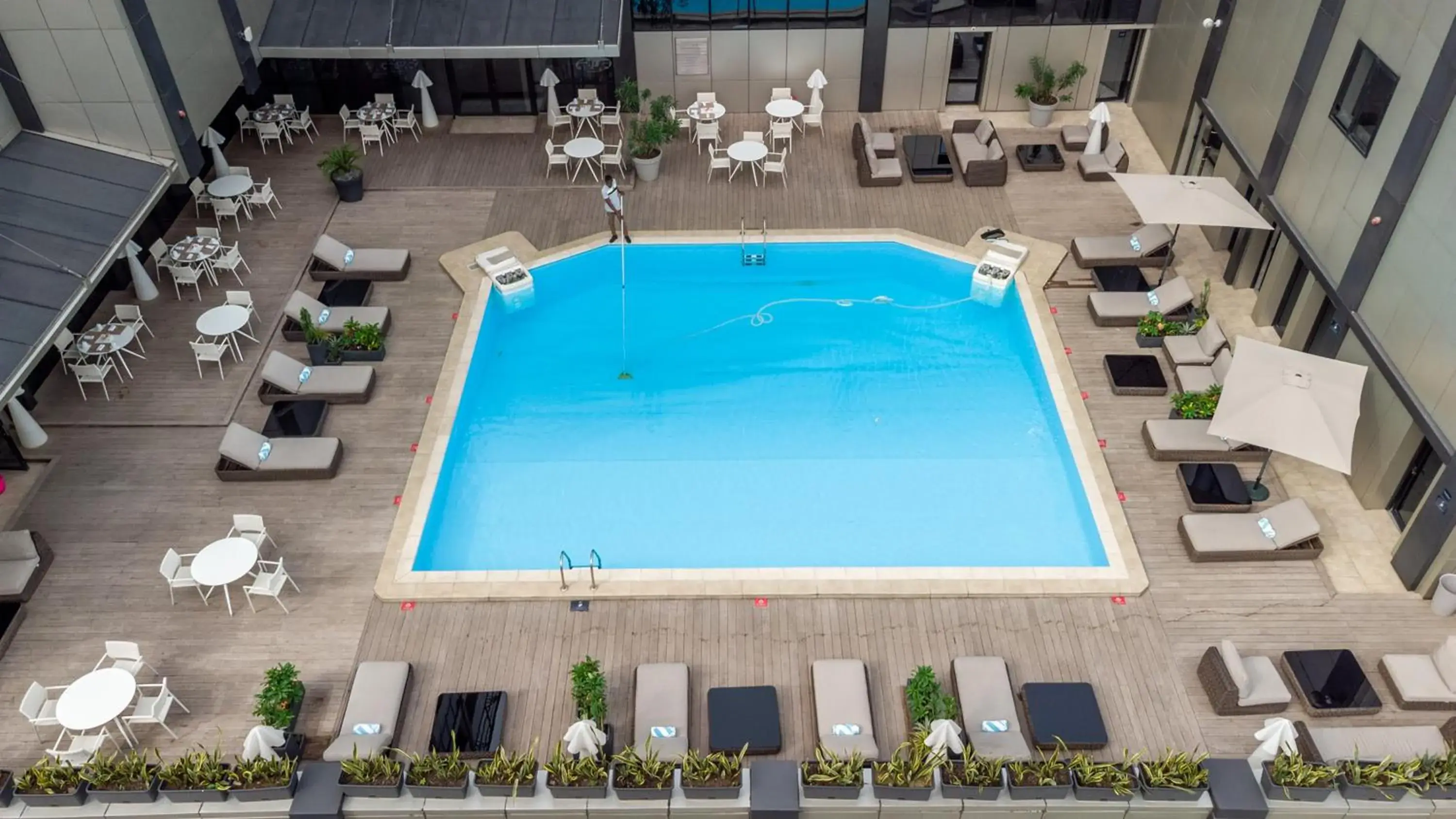 Swimming pool in Krystal Palace Douala Swimming pool in Krystal Palace Douala