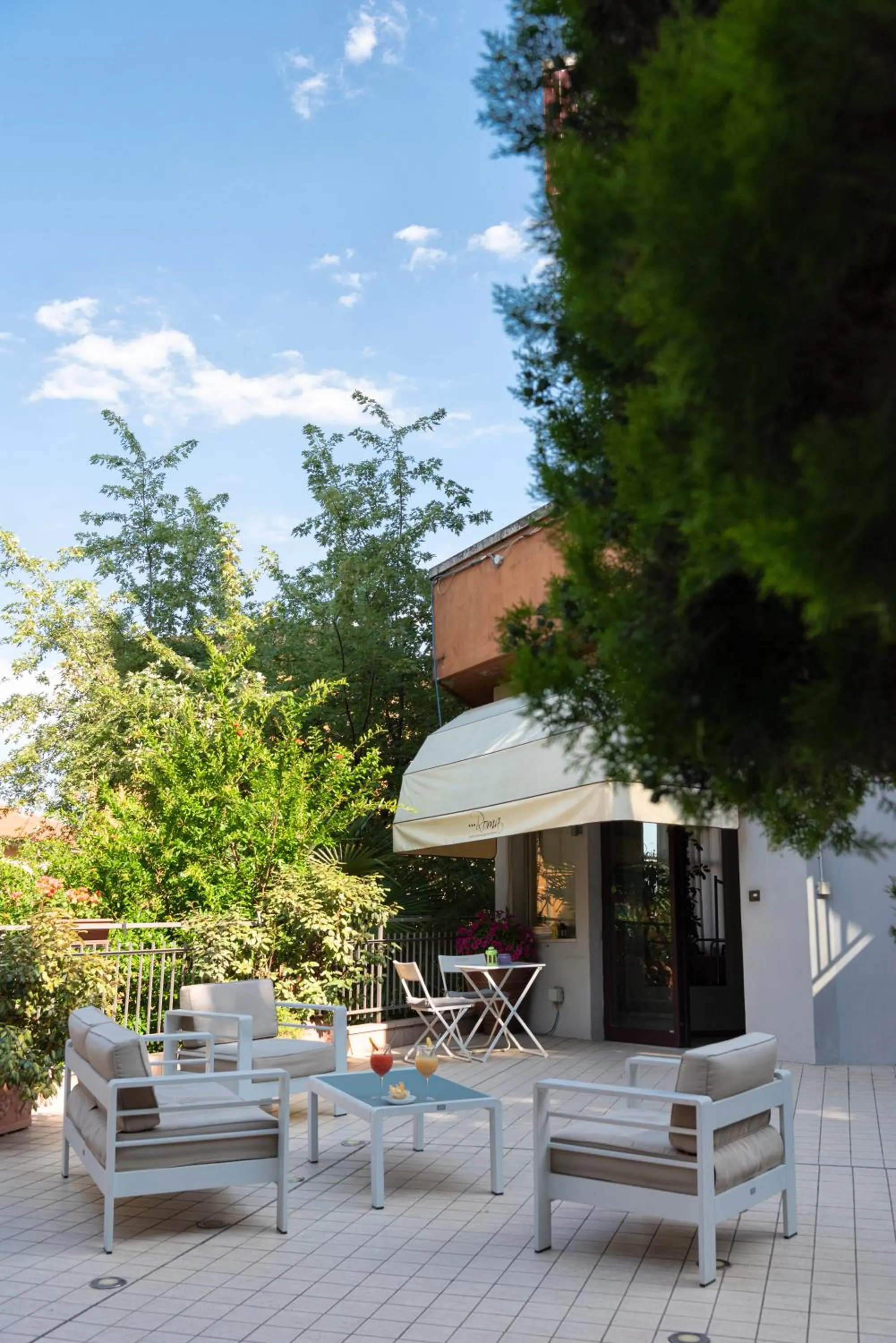 Property building in Hotel Roma