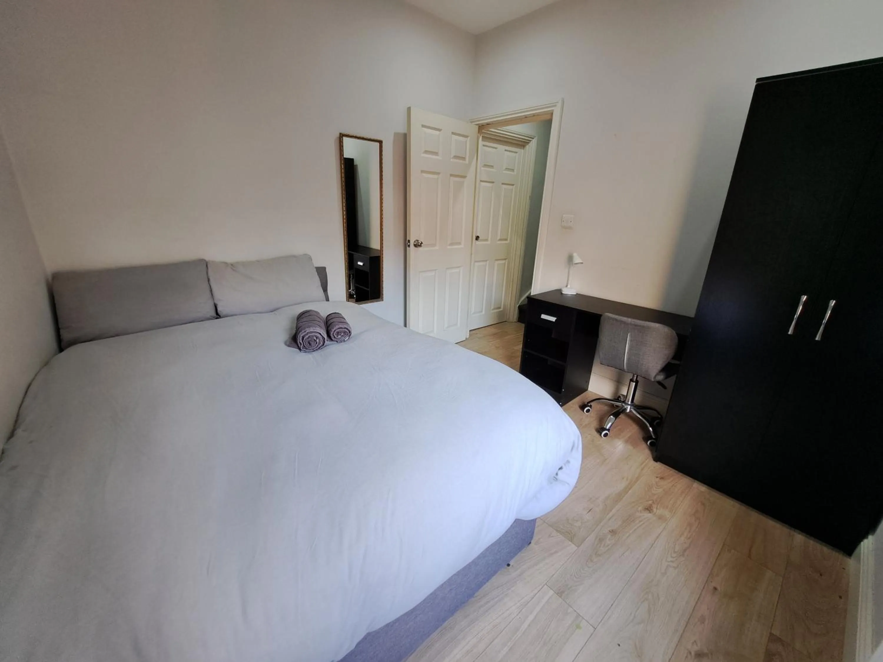 Bed in Comfy Fenia Stay