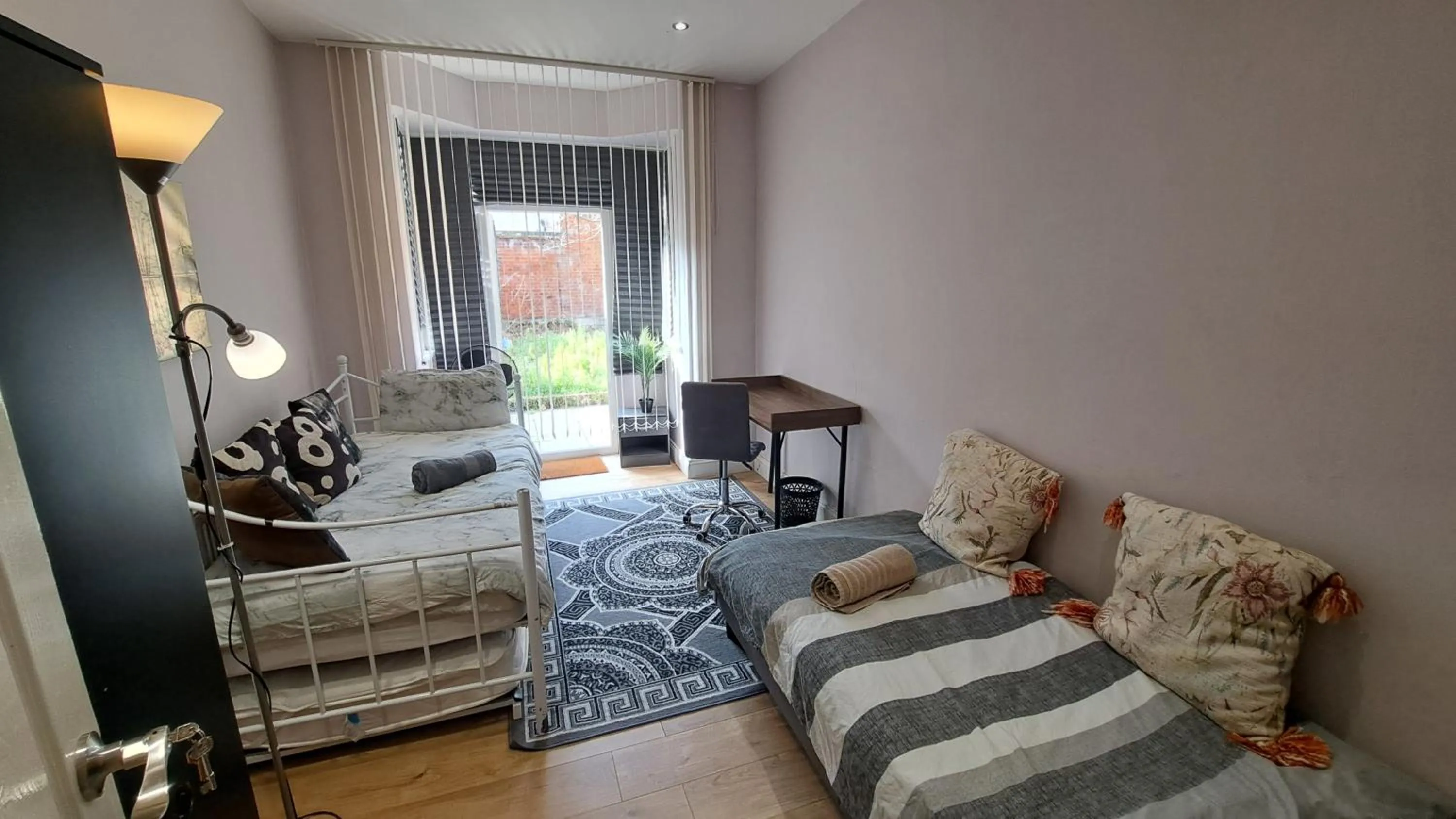 Bed in Comfy Fenia Stay