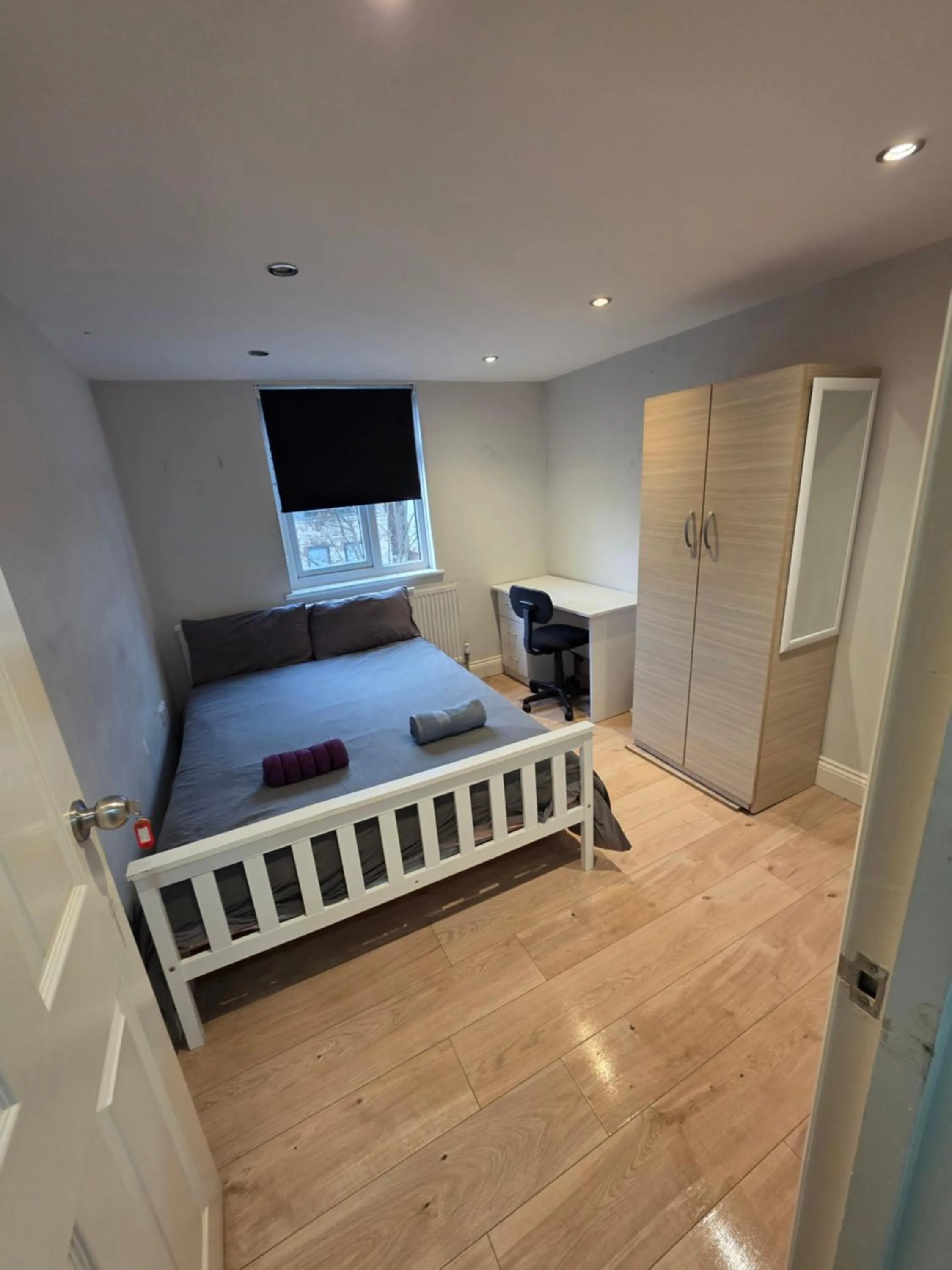 Bed in Comfy Fenia Stay