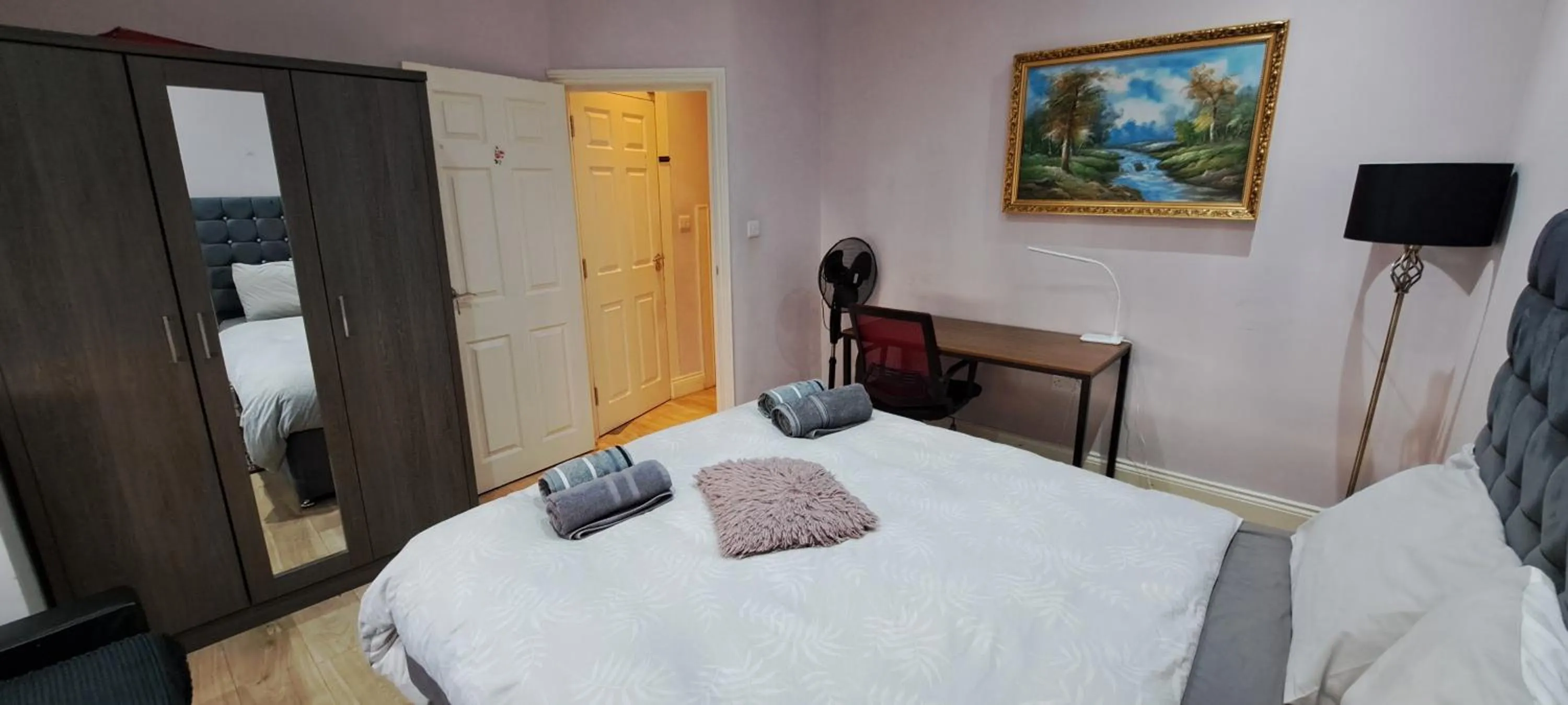 Bed in Comfy Fenia Stay