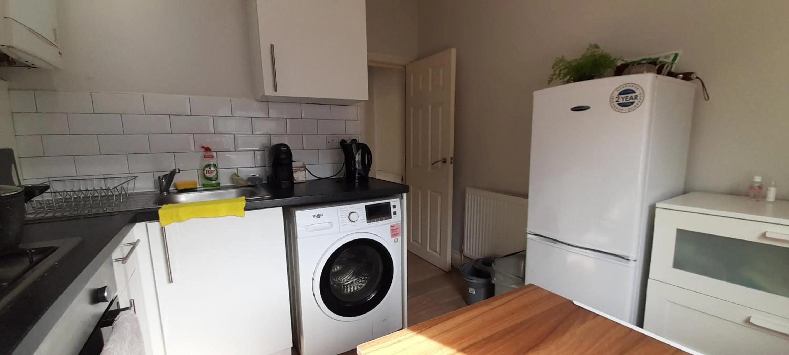 Coffee/tea facilities in Comfy Fenia Stay