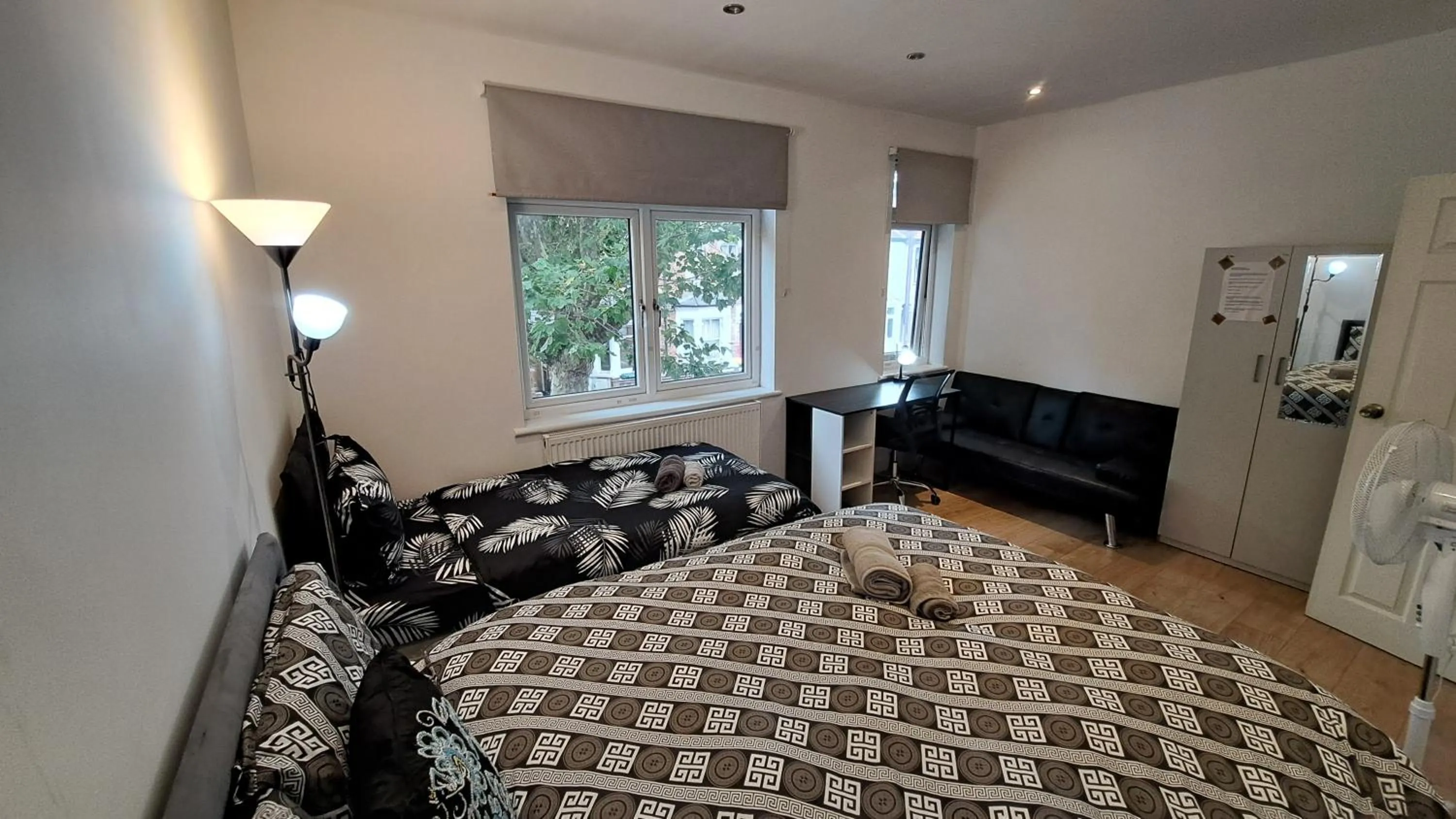 Bed in Comfy Fenia Stay