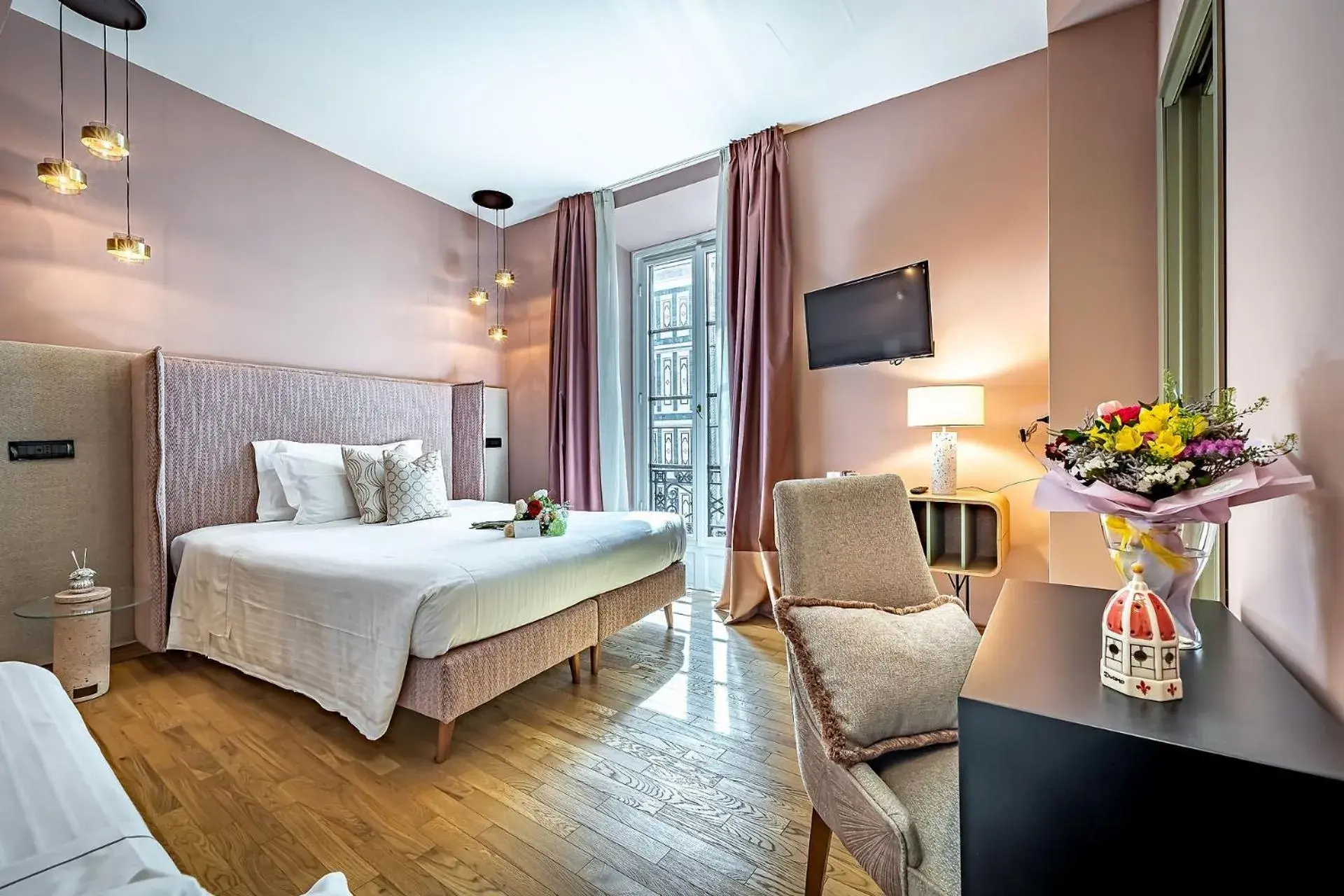 Superior Triple Room in Hotel Duomo Firenze Superior Triple Room in Hotel Duomo Firenze