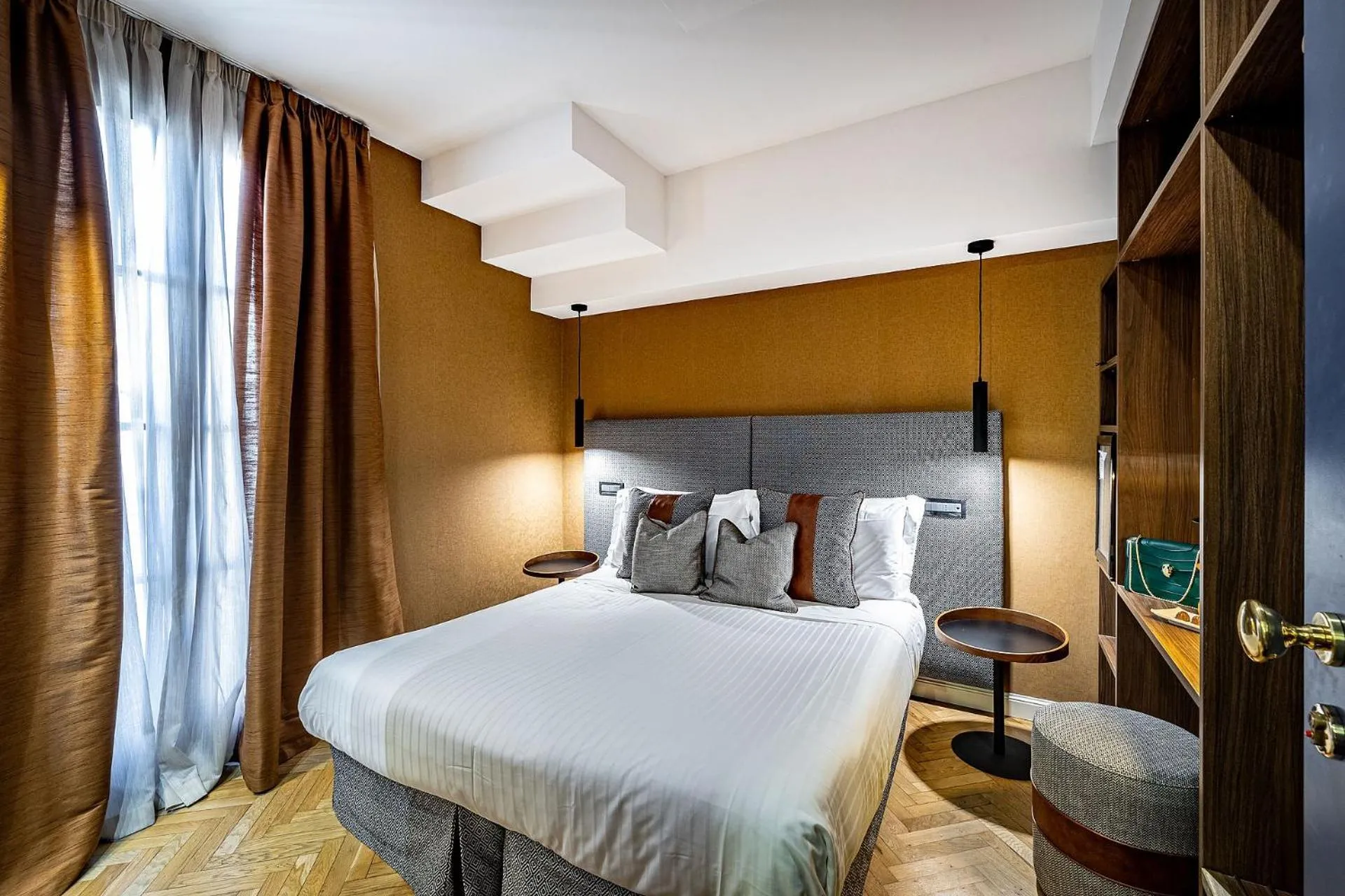 Photo of the whole room, Bed in Hotel Duomo Firenze