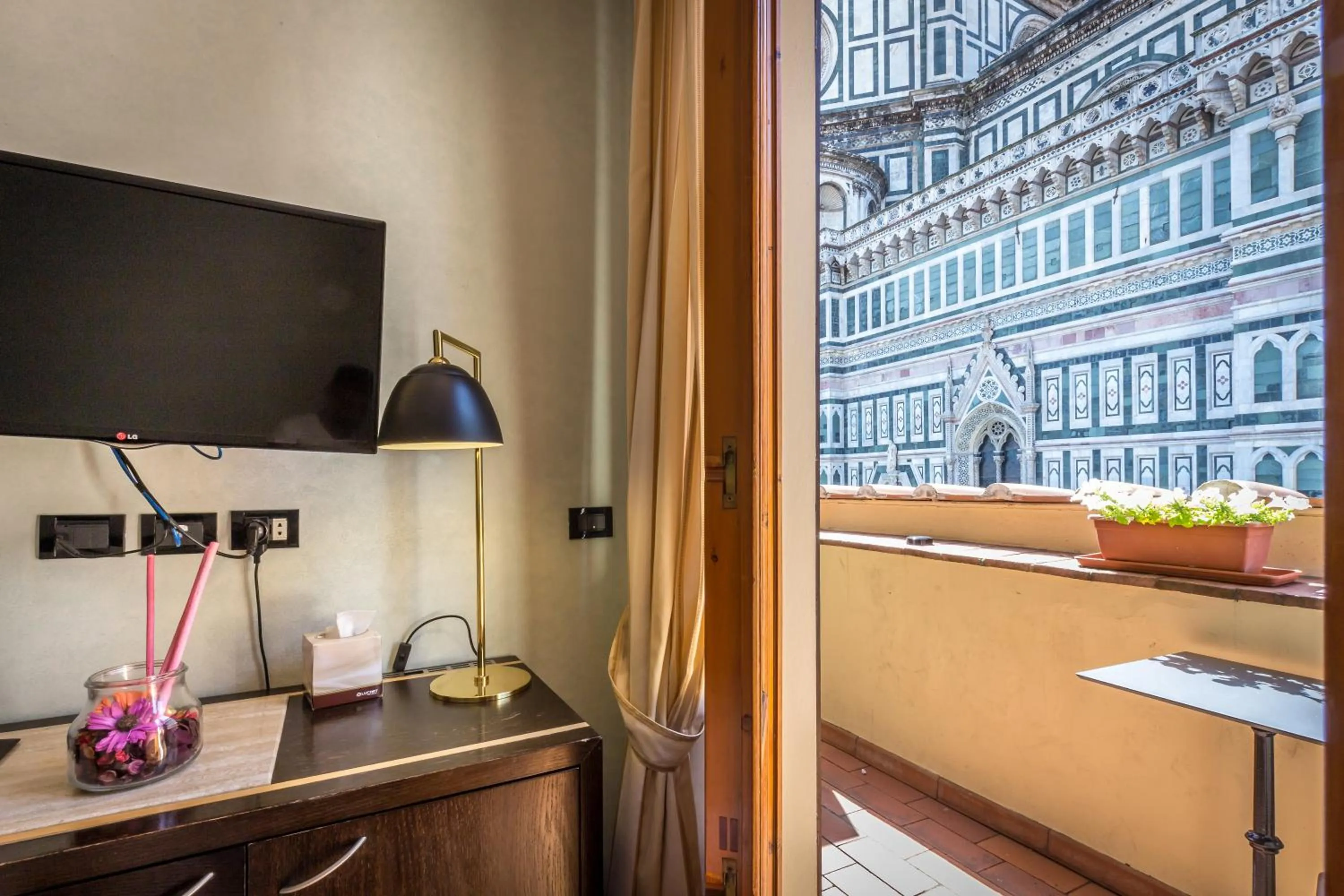 Balcony/Terrace in Hotel Duomo Firenze