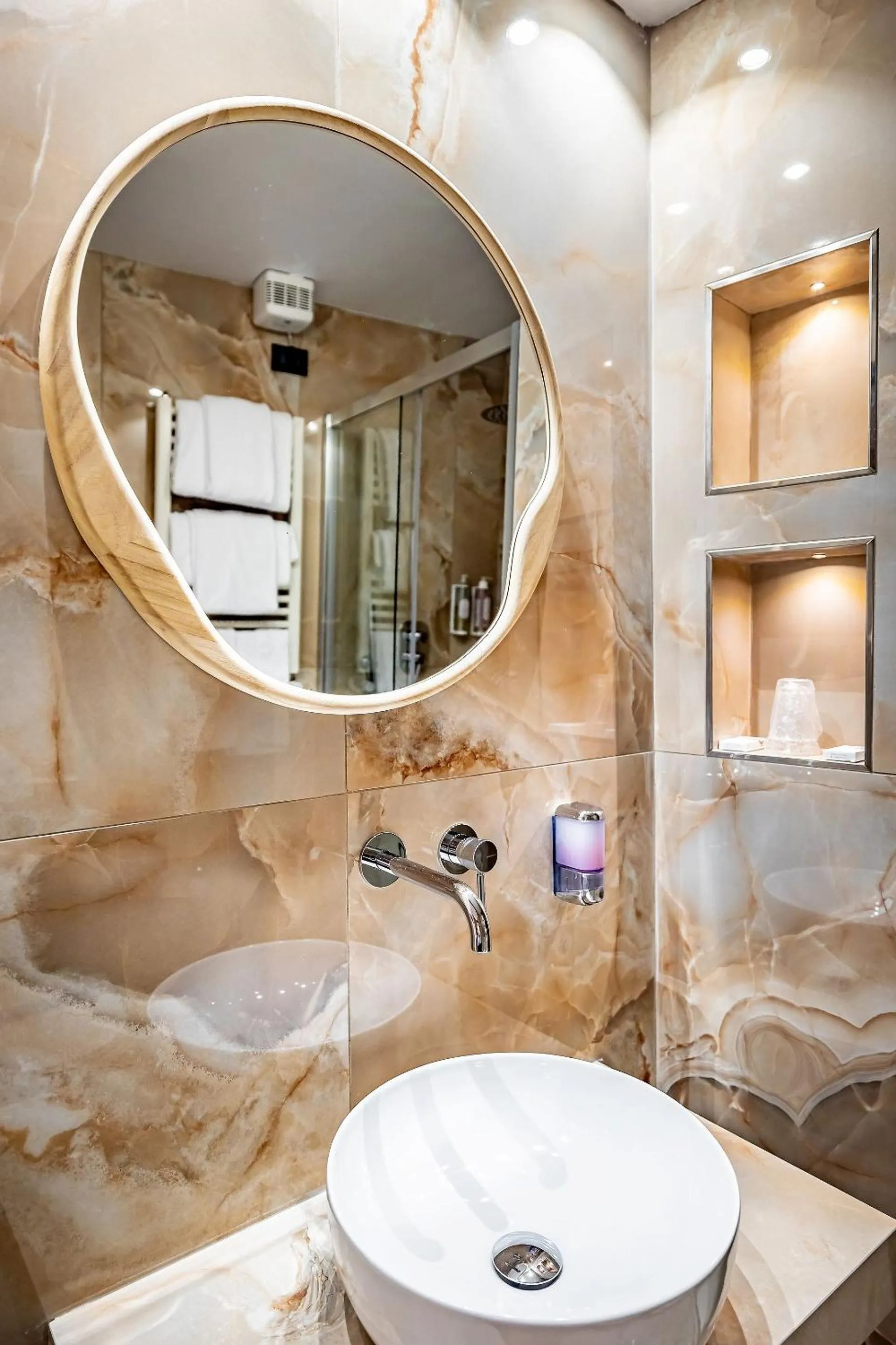 Bathroom in Hotel Duomo Firenze