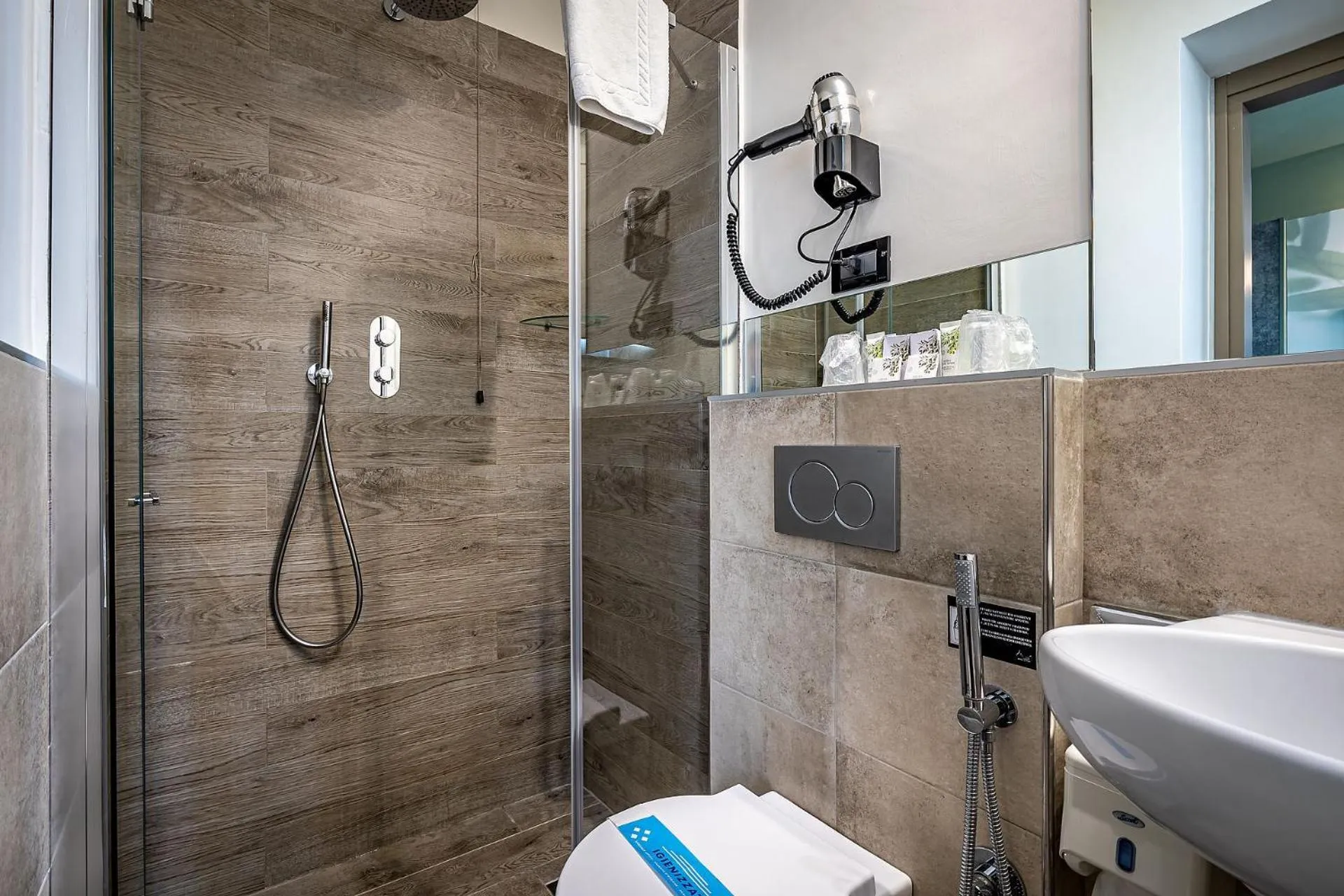 Bathroom in Hotel Duomo Firenze