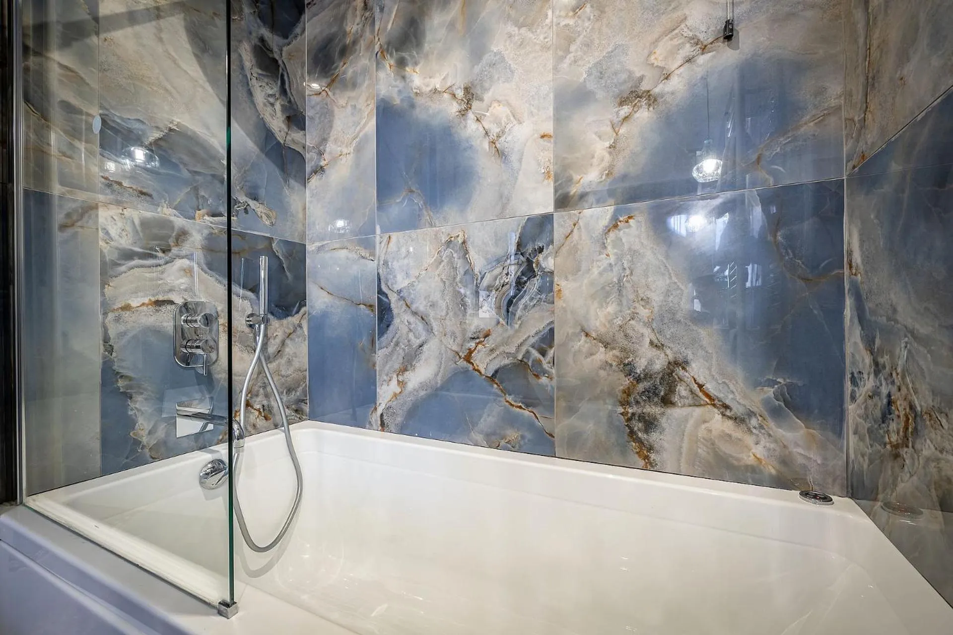 Hot Tub in Hotel Duomo Firenze