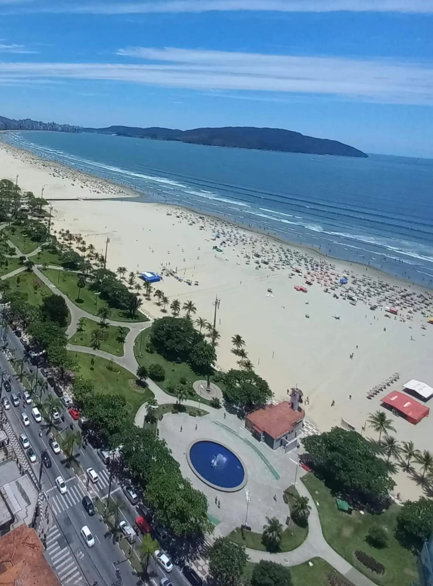 Condomínio de Luxo em Frente à Praia (novinho)