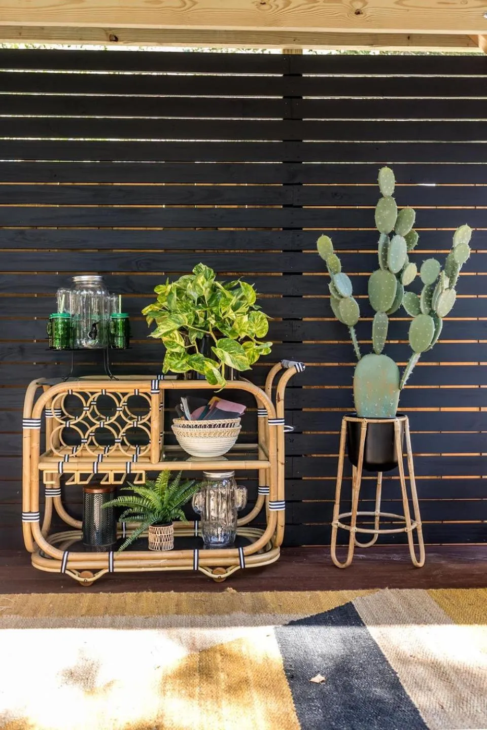 Patio in The Herwood Inn