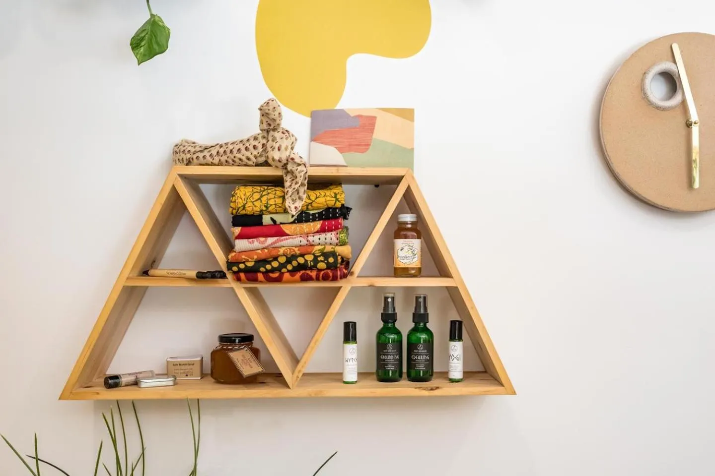 On-site shops in The Herwood Inn