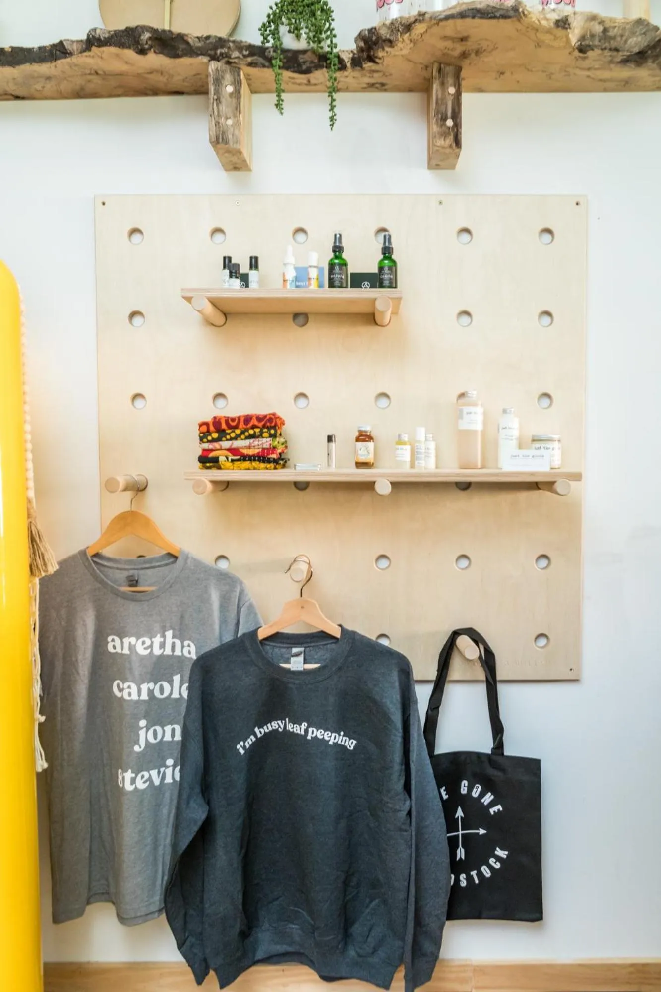 On-site shops in The Herwood Inn