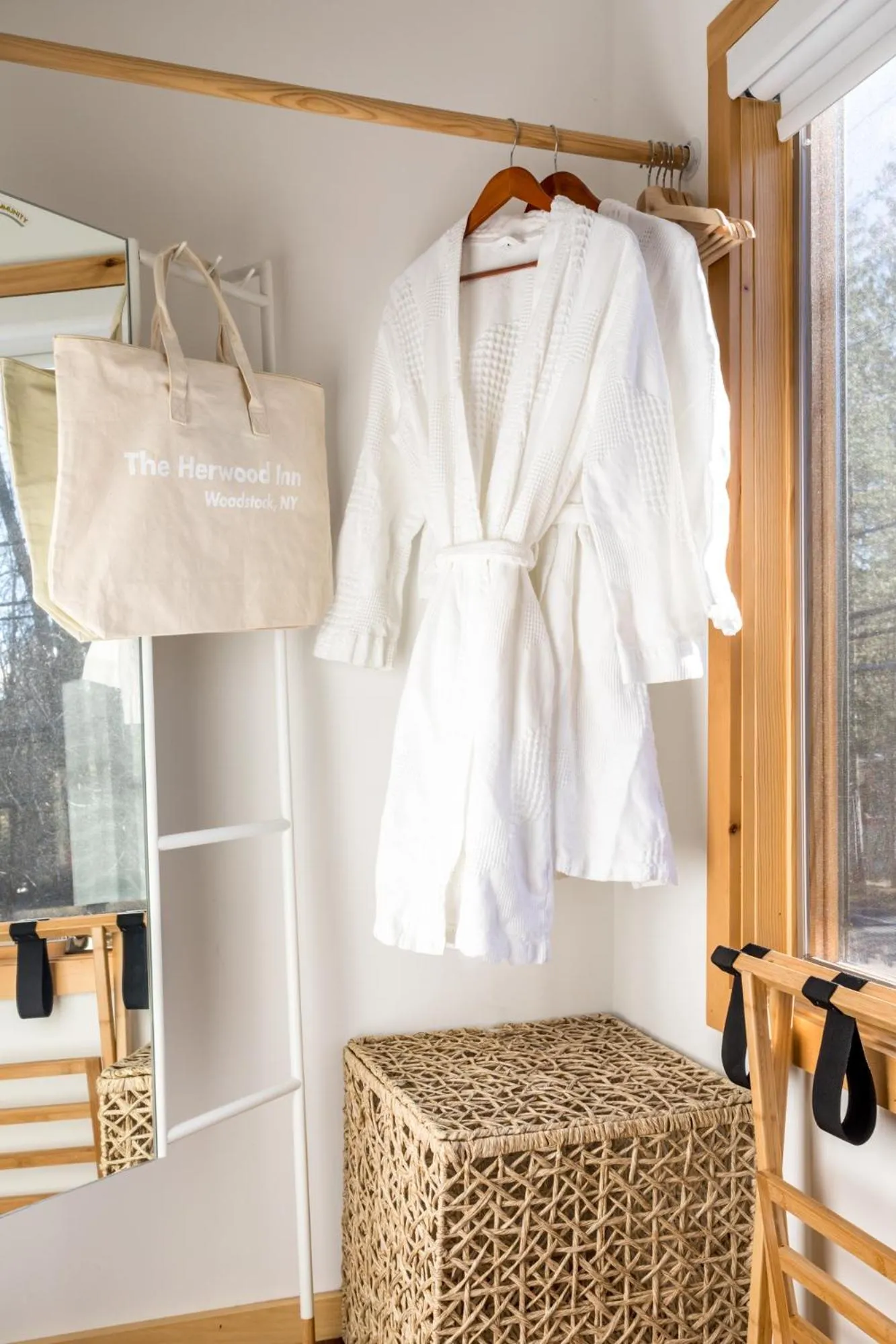 Bedroom in The Herwood Inn