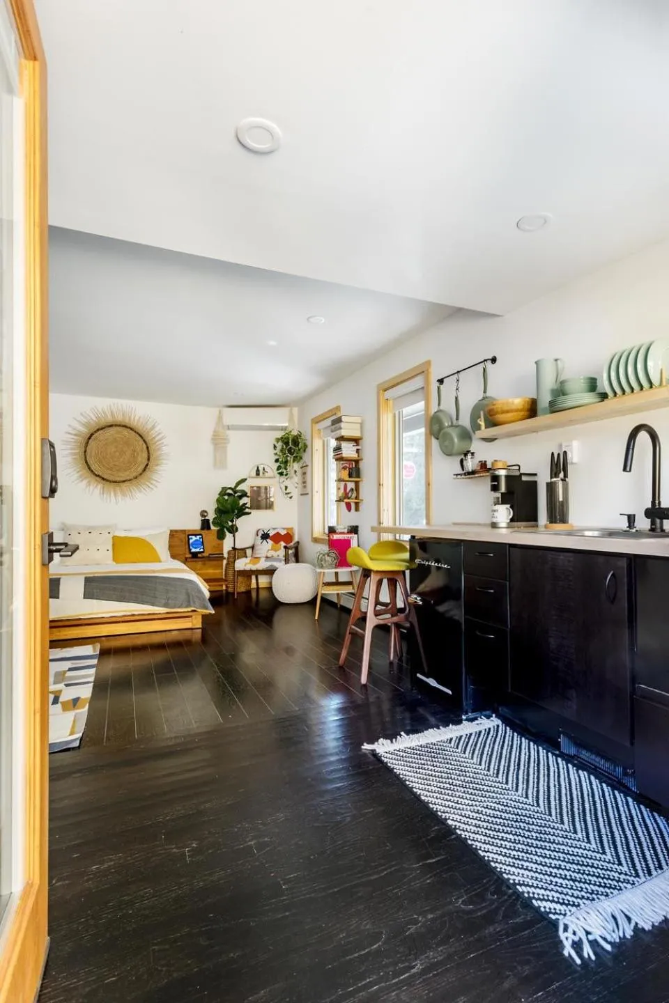 Photo of the whole room in The Herwood Inn