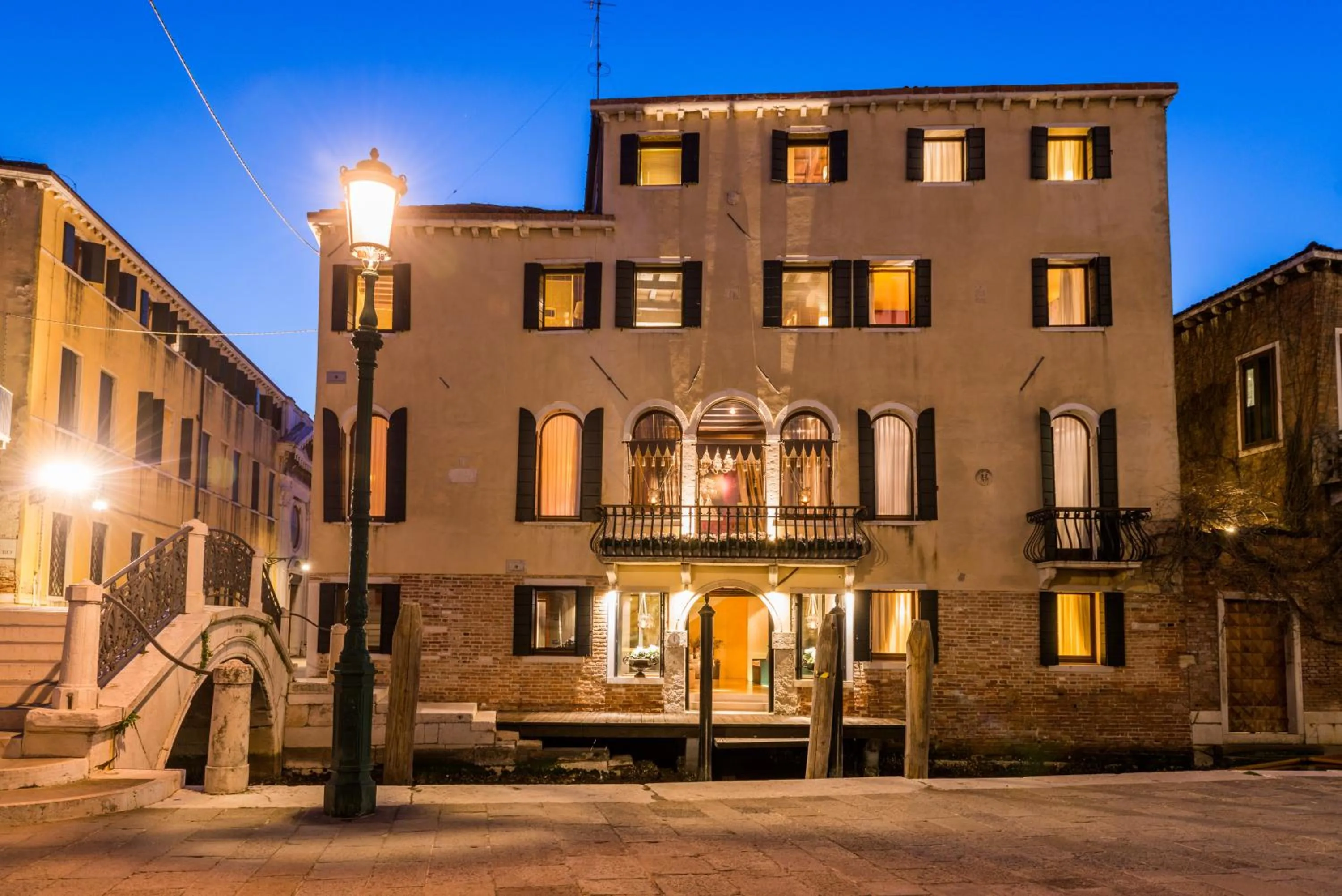 Facade/entrance in Ca Maria Adele