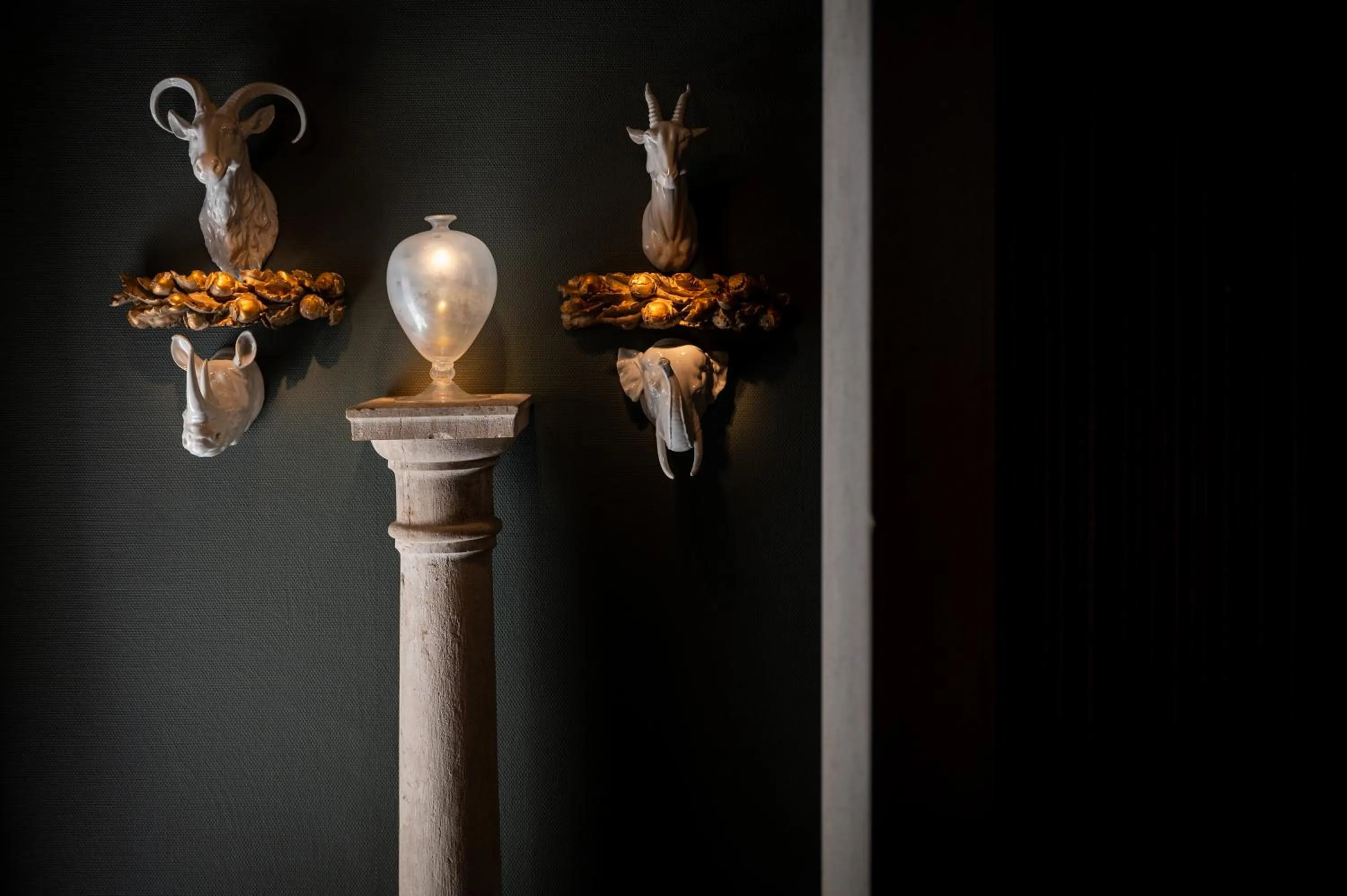 Decorative detail in Ca Maria Adele