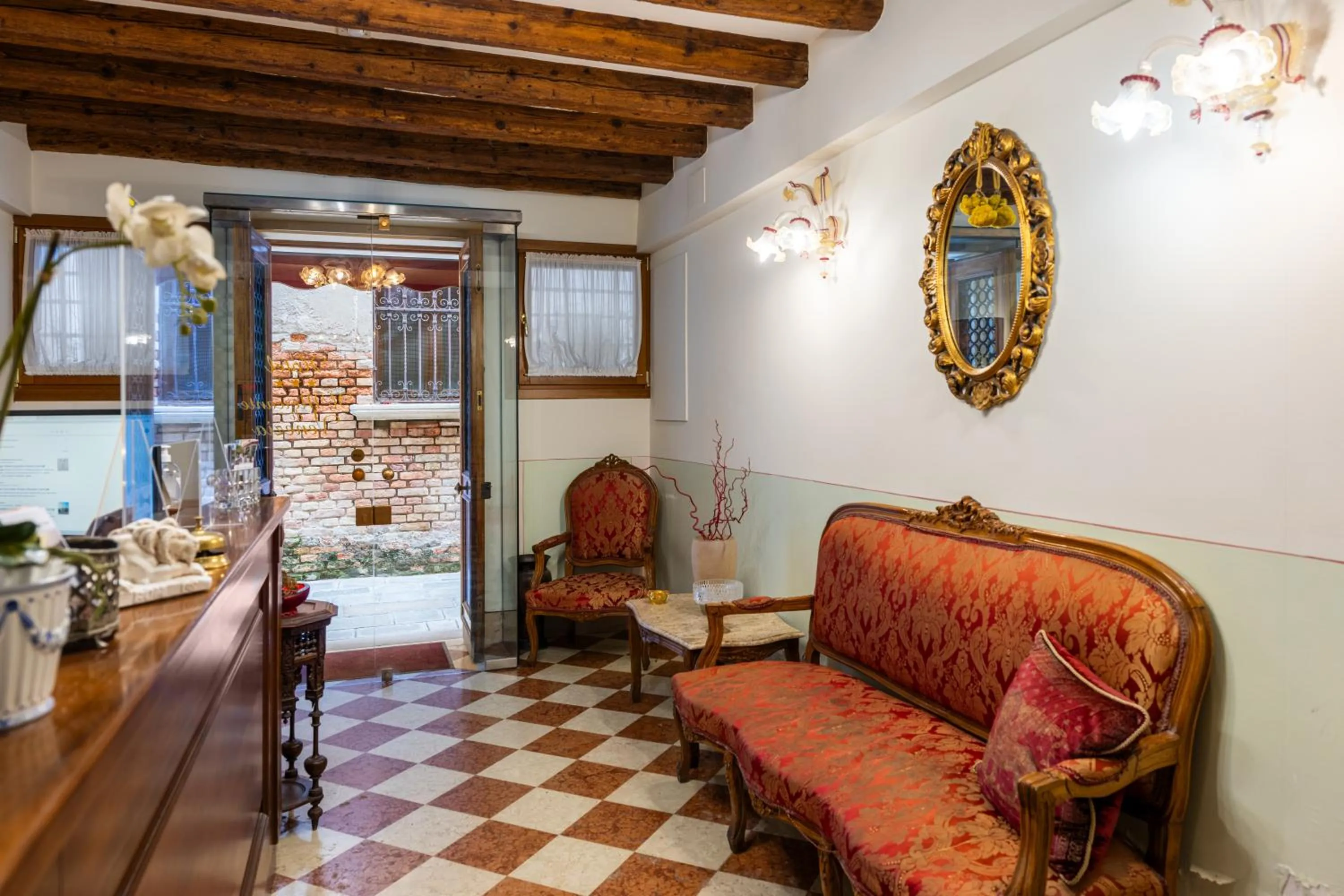 Lobby or reception in Hotel Il Mercante di Venezia