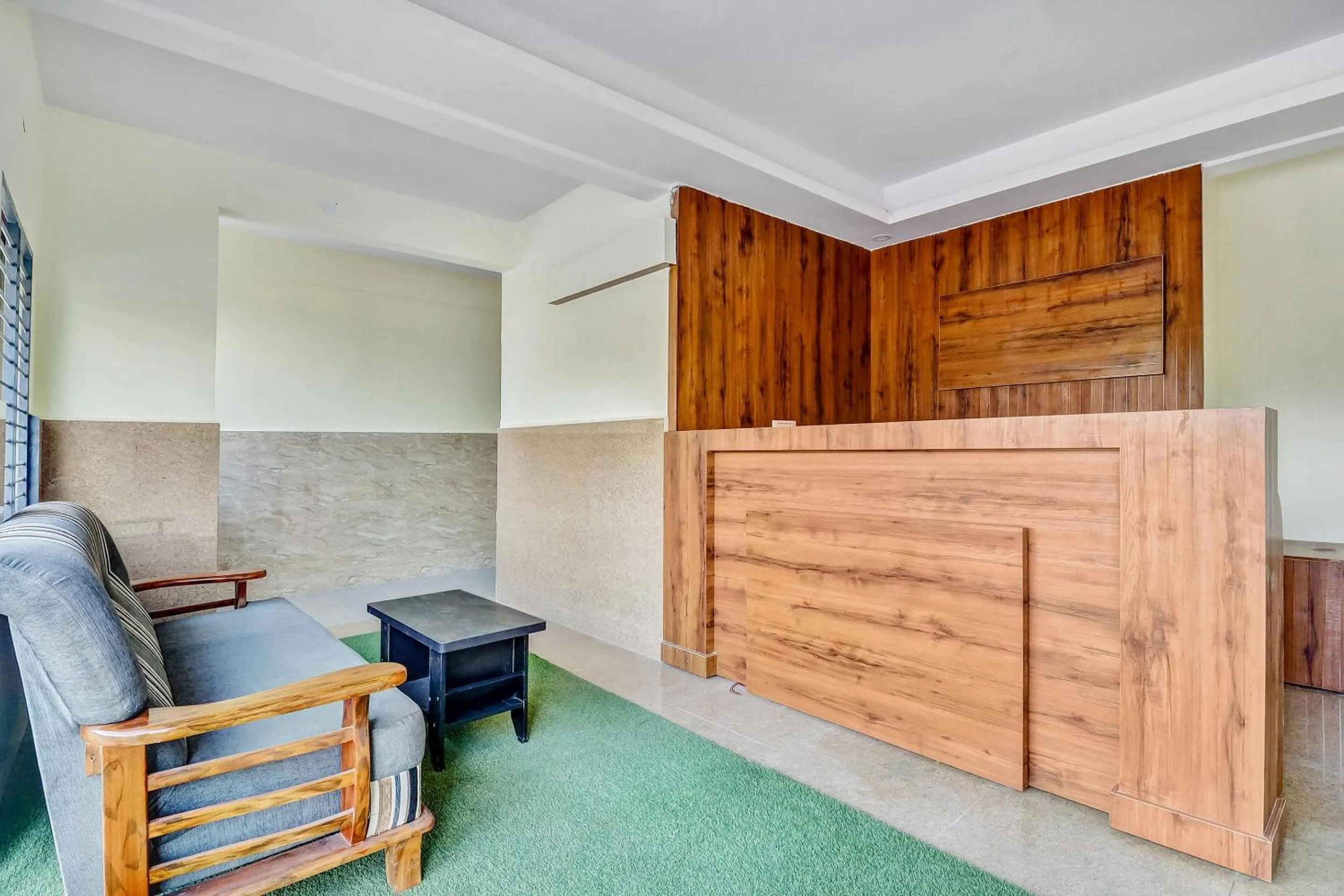 Lobby or reception in Hotel O Royal Suites