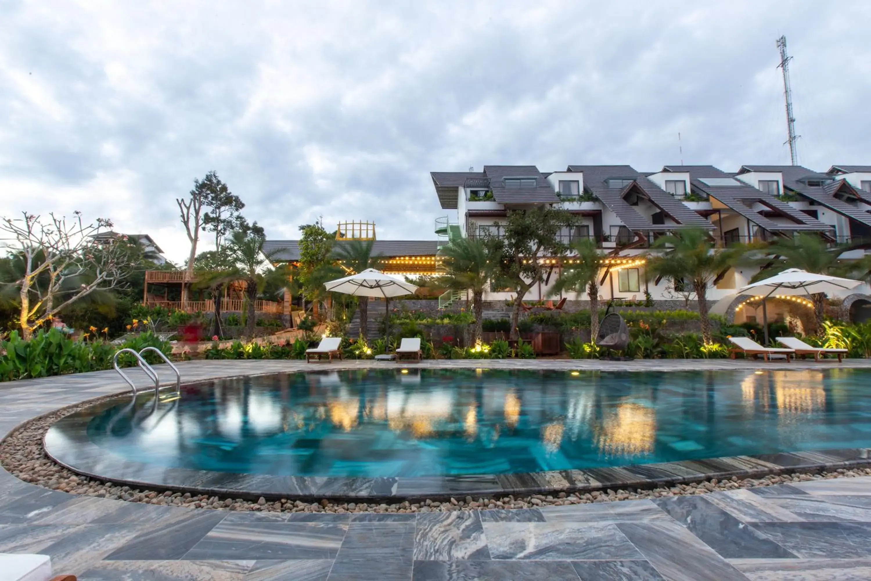 Property building in Hami Garden - Authentic & Natural Resort Property building in Hami Garden - Authentic & Natural Resort