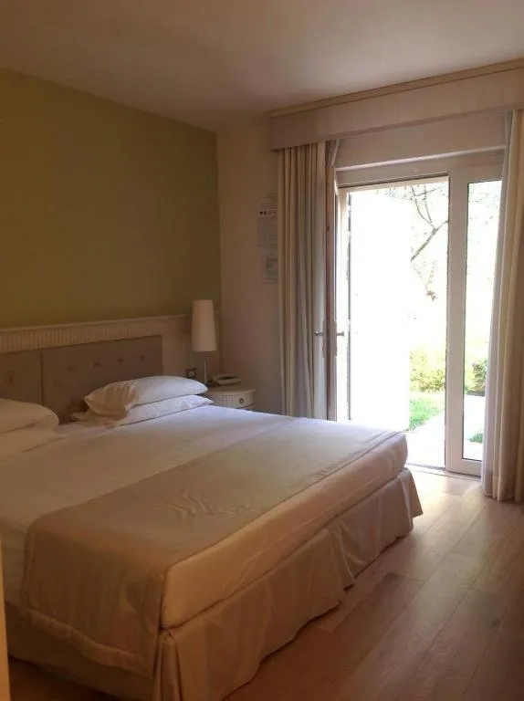 Bedroom, Bed in Hotel Girifalco - Nature & Relax