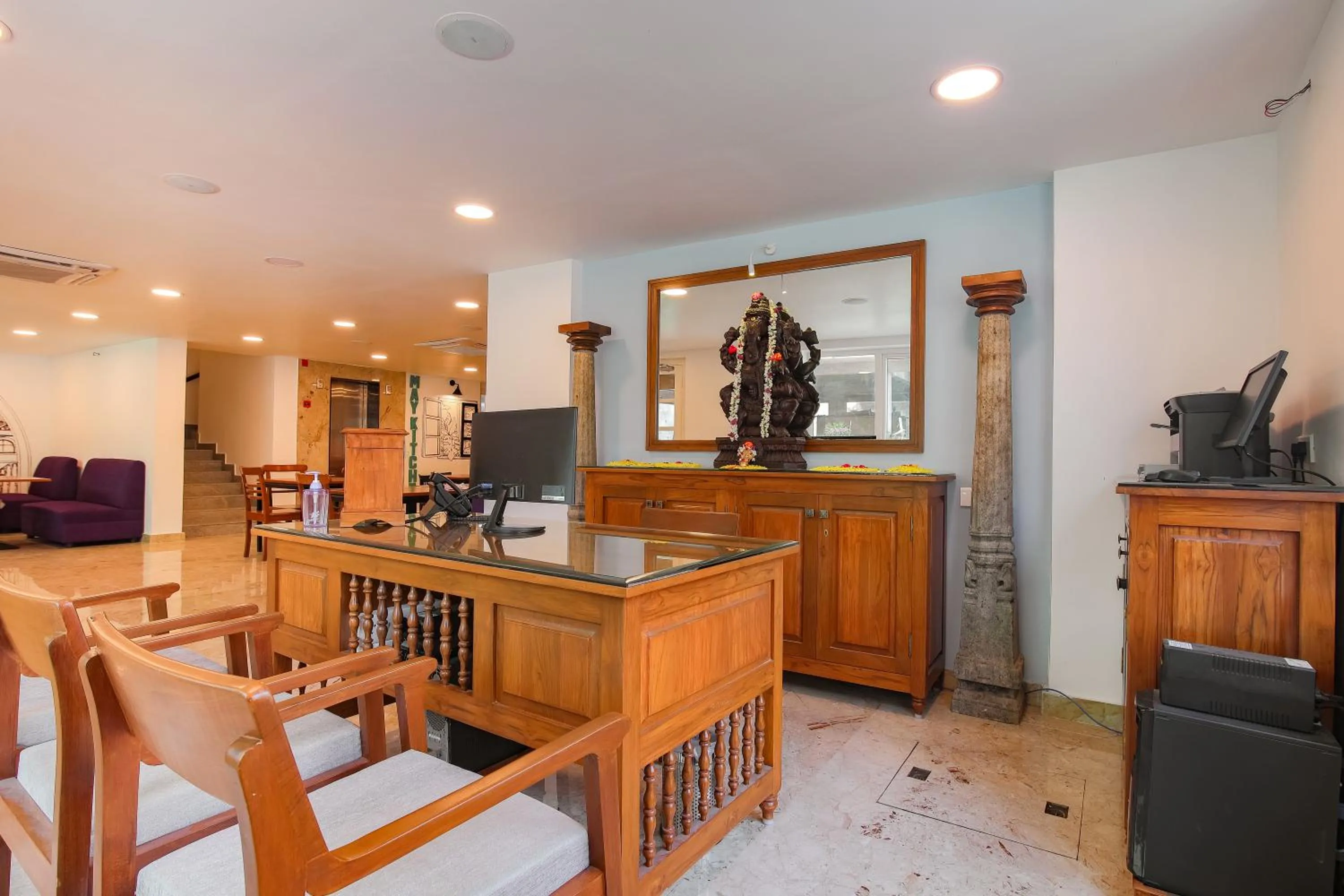 Lobby or reception in Hotel Aura by Woco Stays