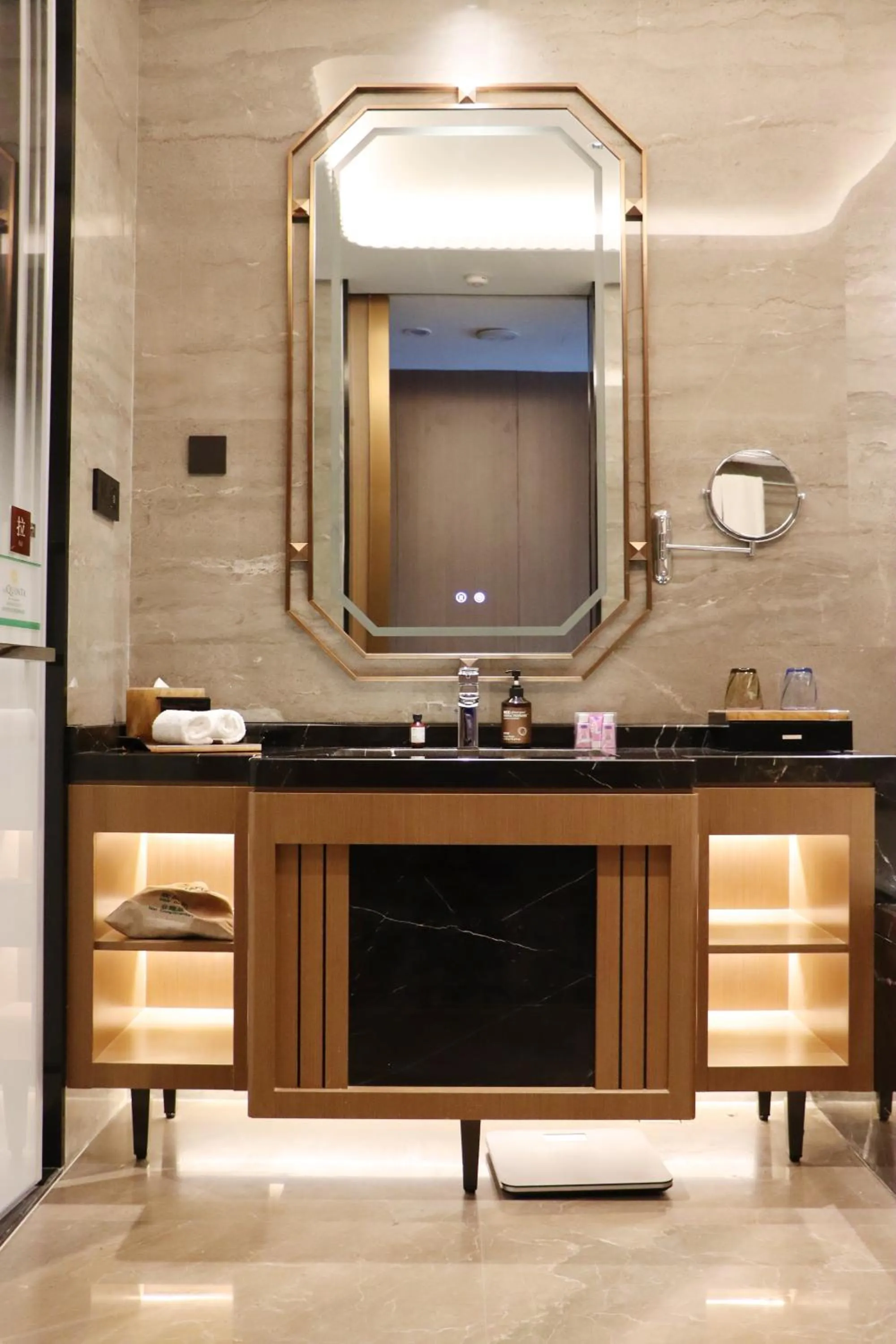 Toilet in La Quinta by Wyndham Weifang South