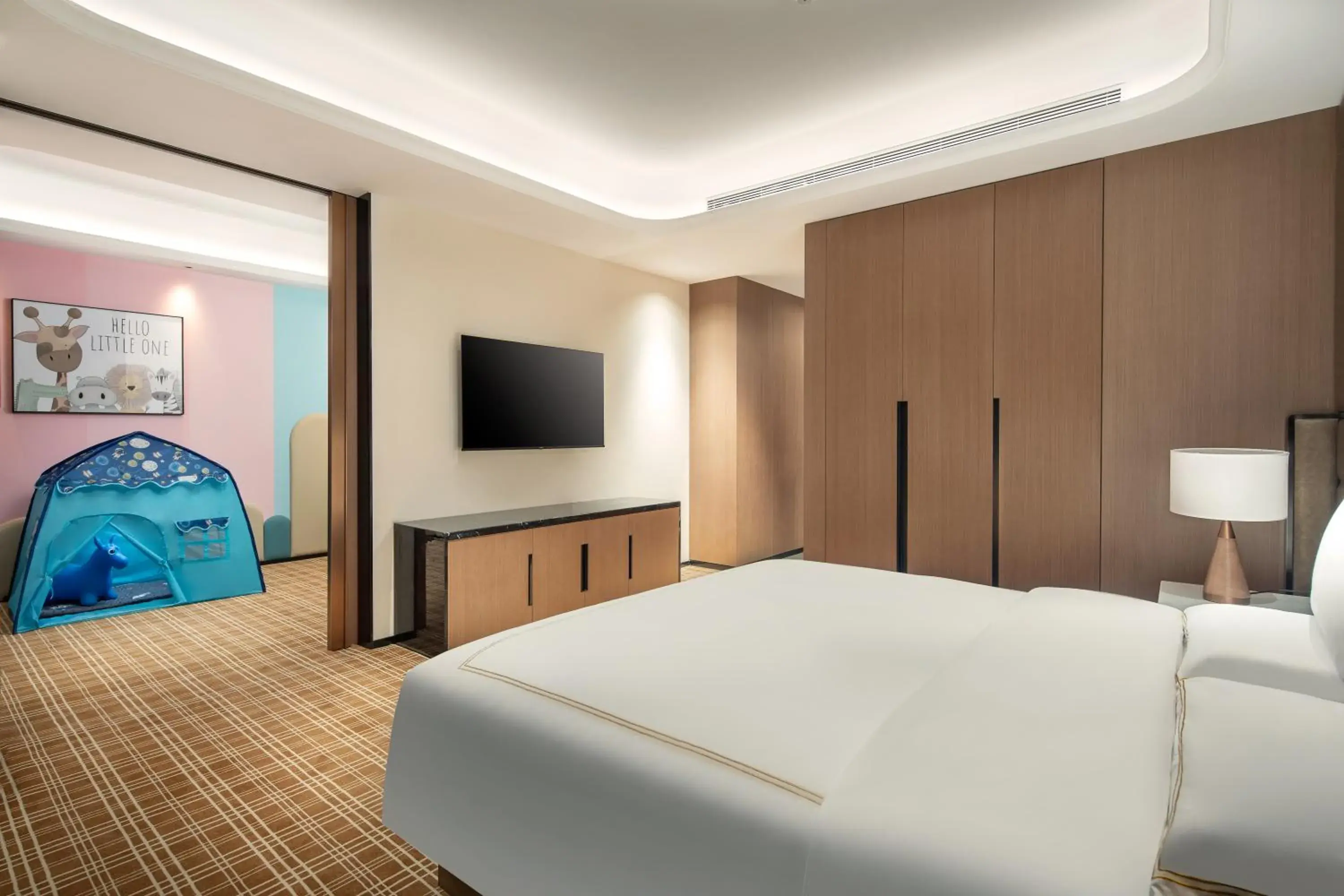 Photo of the whole room, Bed in La Quinta by Wyndham Weifang South Photo of the whole room, Bed in La Quinta by Wyndham Weifang South