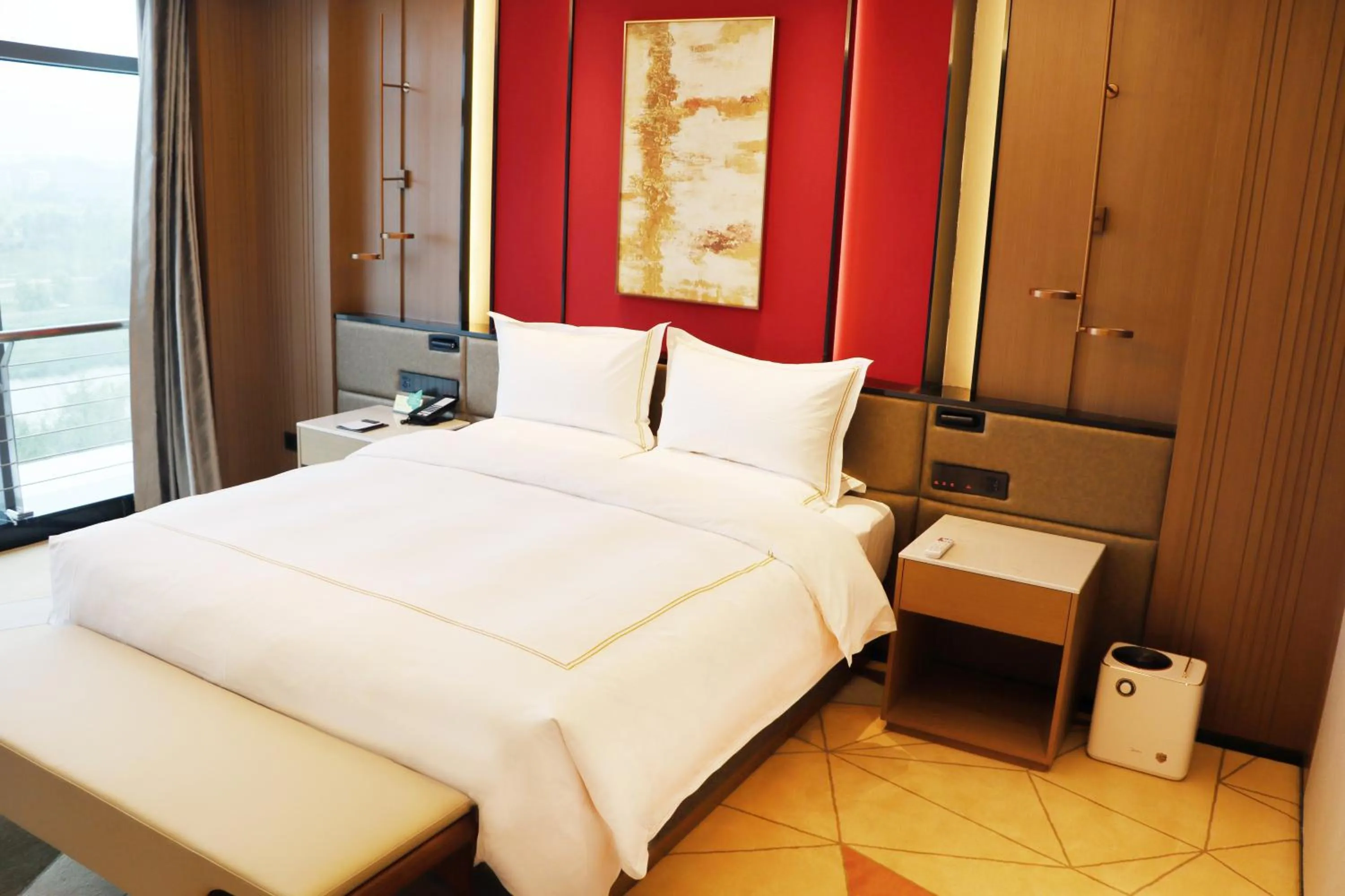 Bedroom, Bed in La Quinta by Wyndham Weifang South