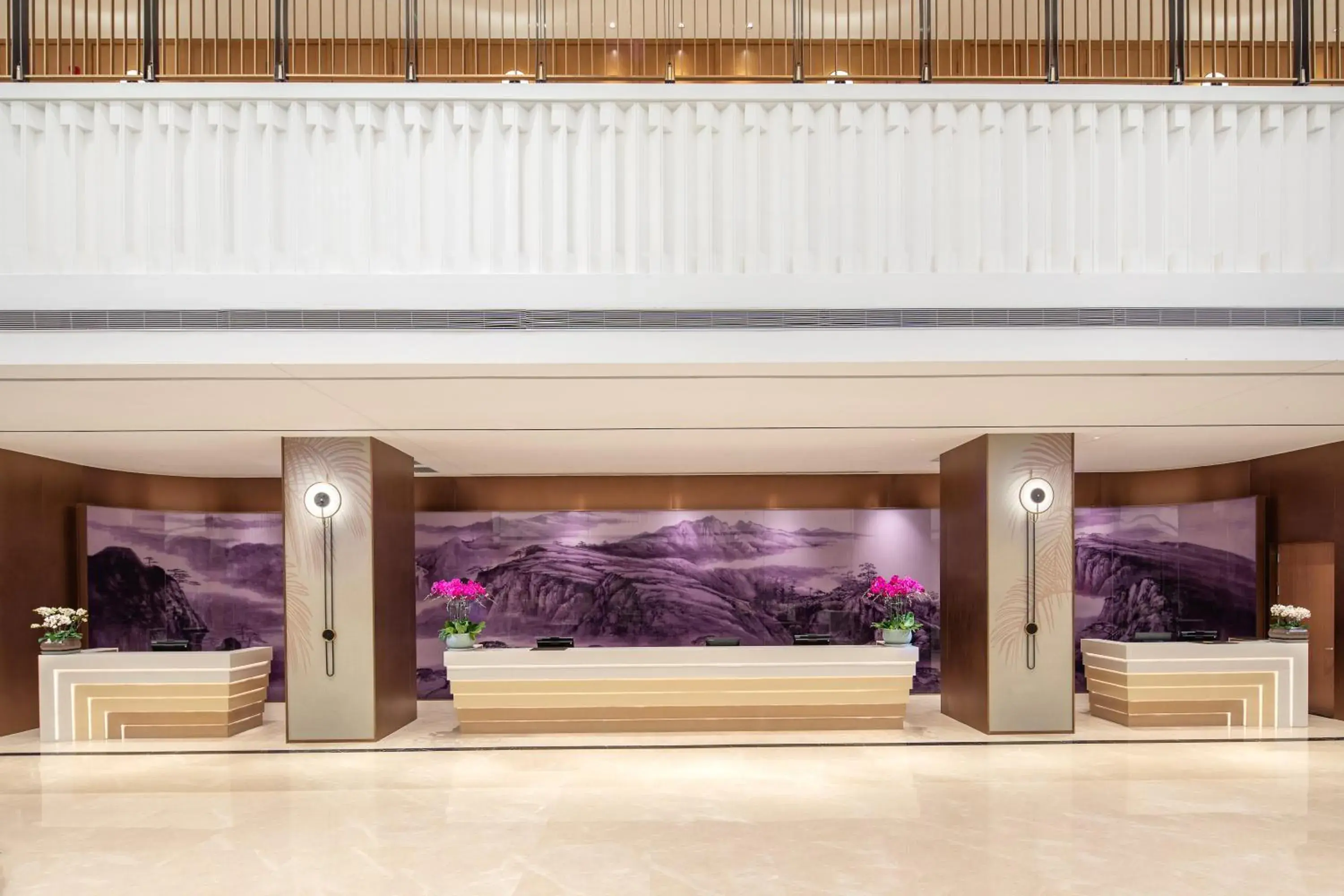 Lobby or reception in La Quinta by Wyndham Weifang South Lobby or reception in La Quinta by Wyndham Weifang South