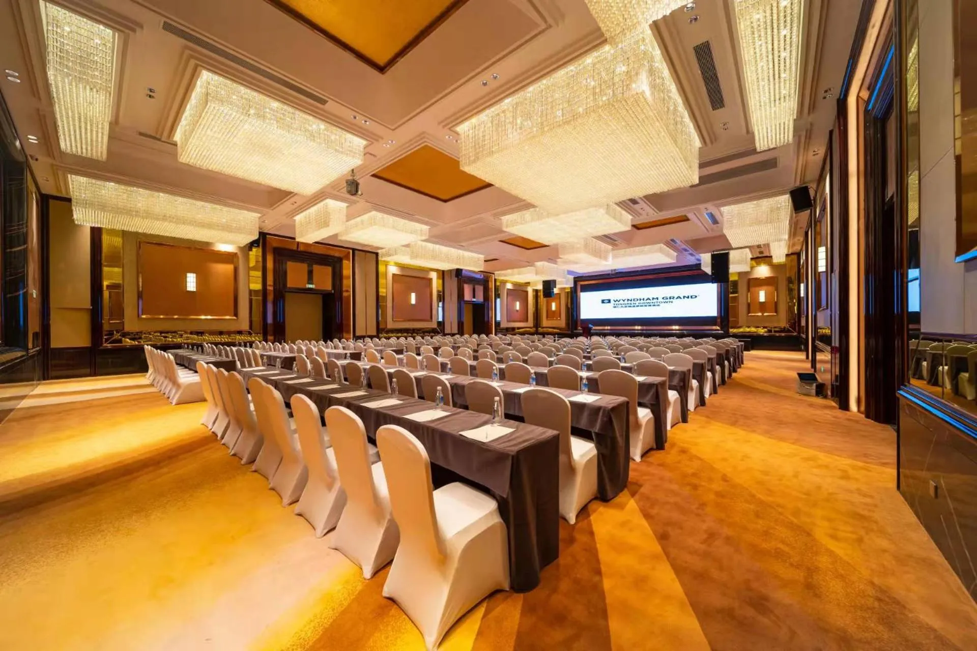 Banquet/Function facilities in Wyndham Grand Tongren Downtown Hotel